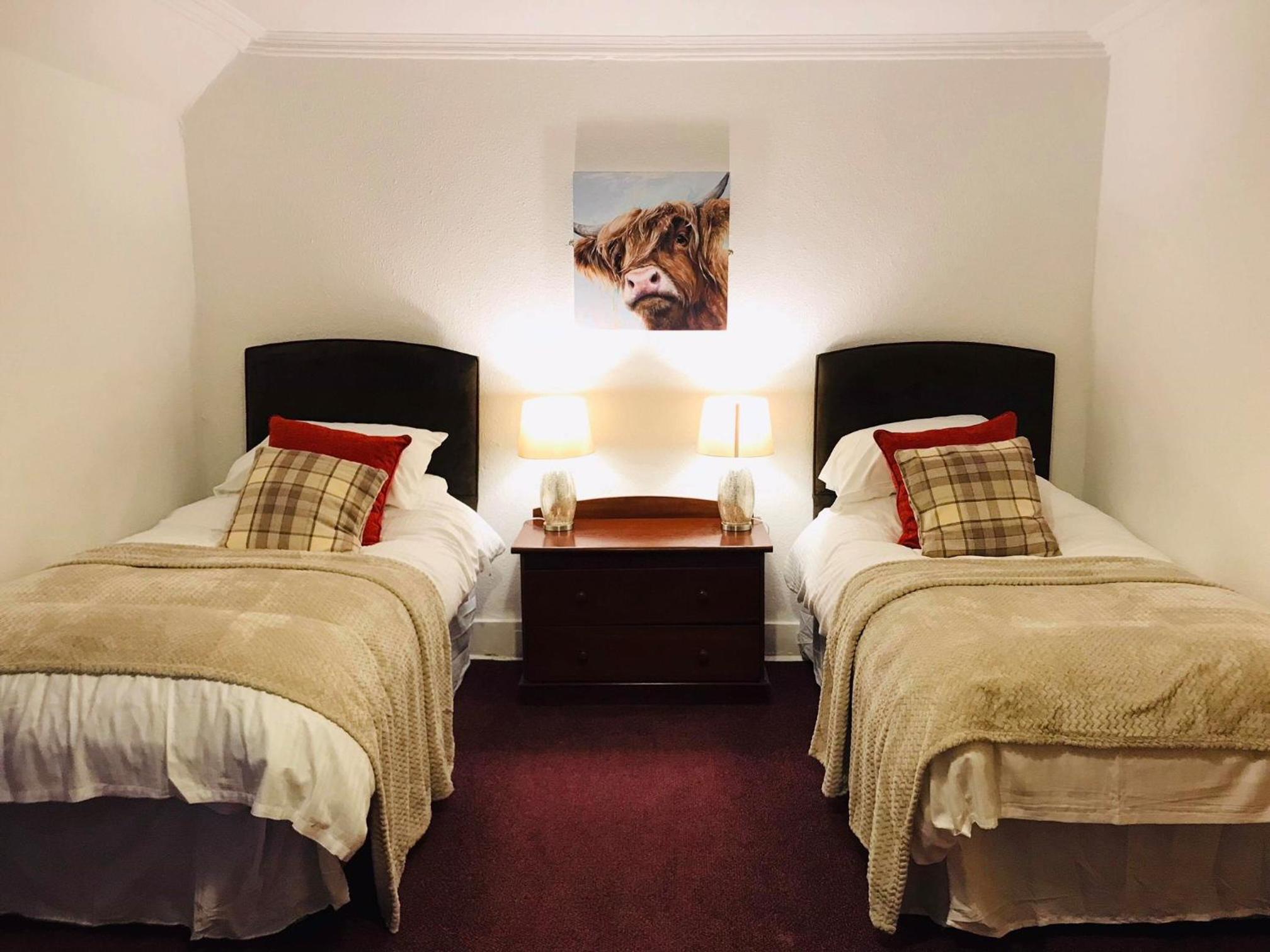 Twin Room With Private Bathroom photo 2