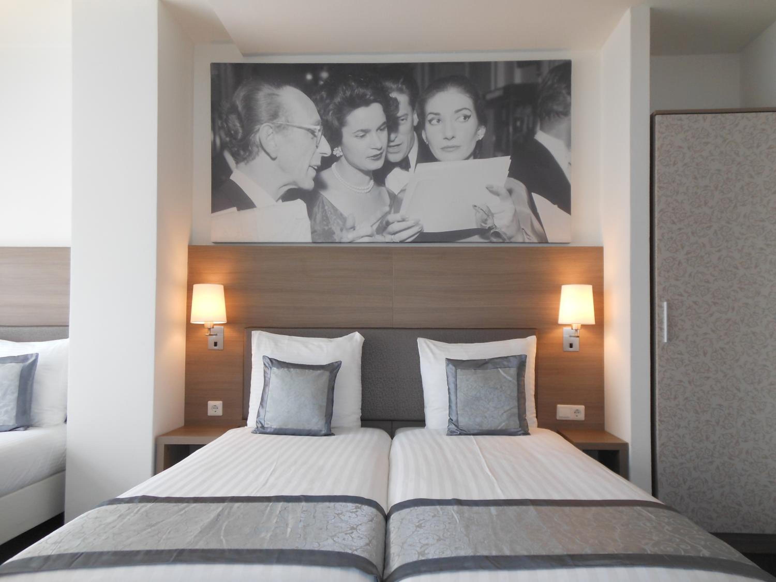 Quadruple Room thumbnail 5