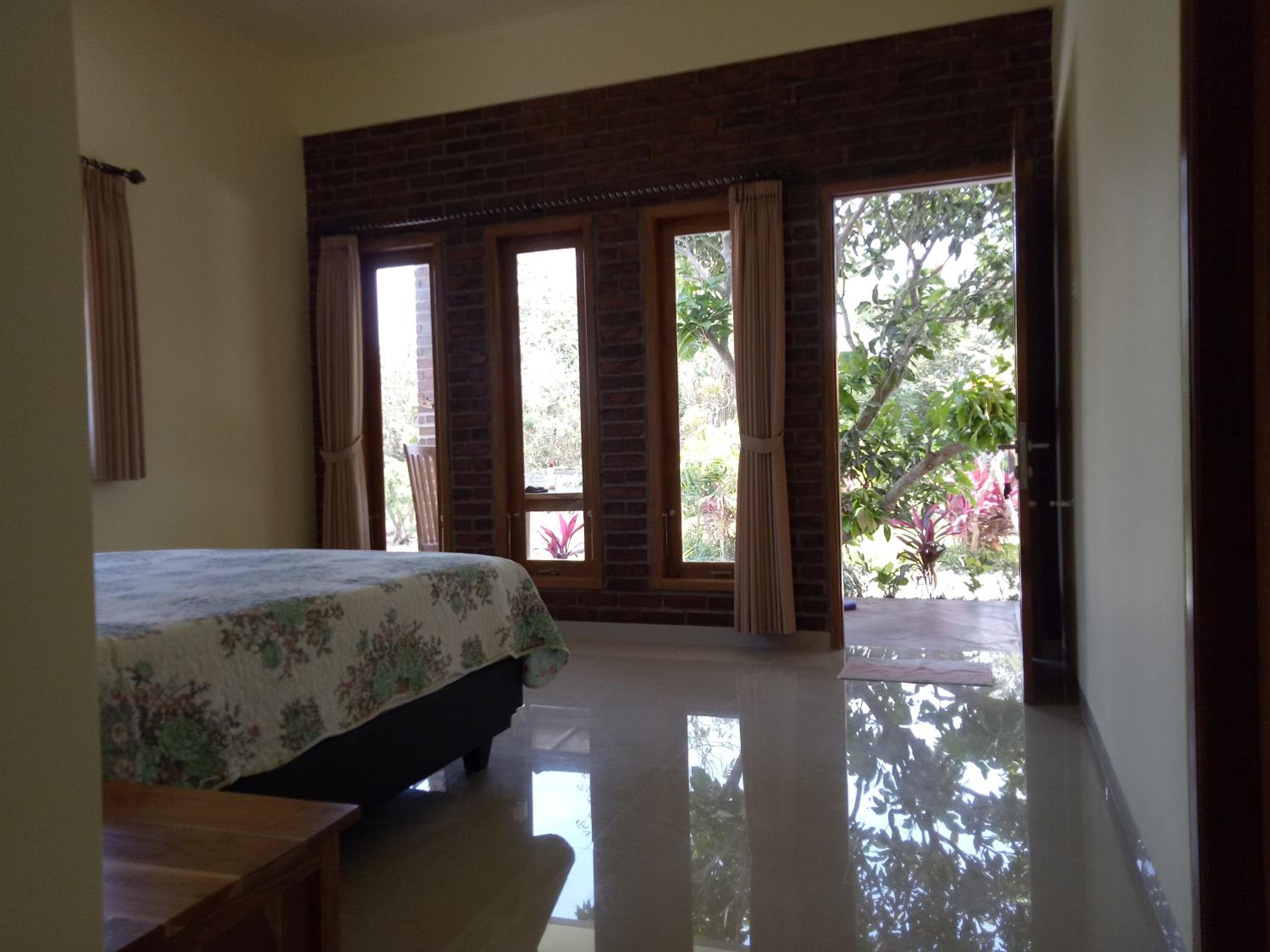 Deluxe King Suite - Photo 7