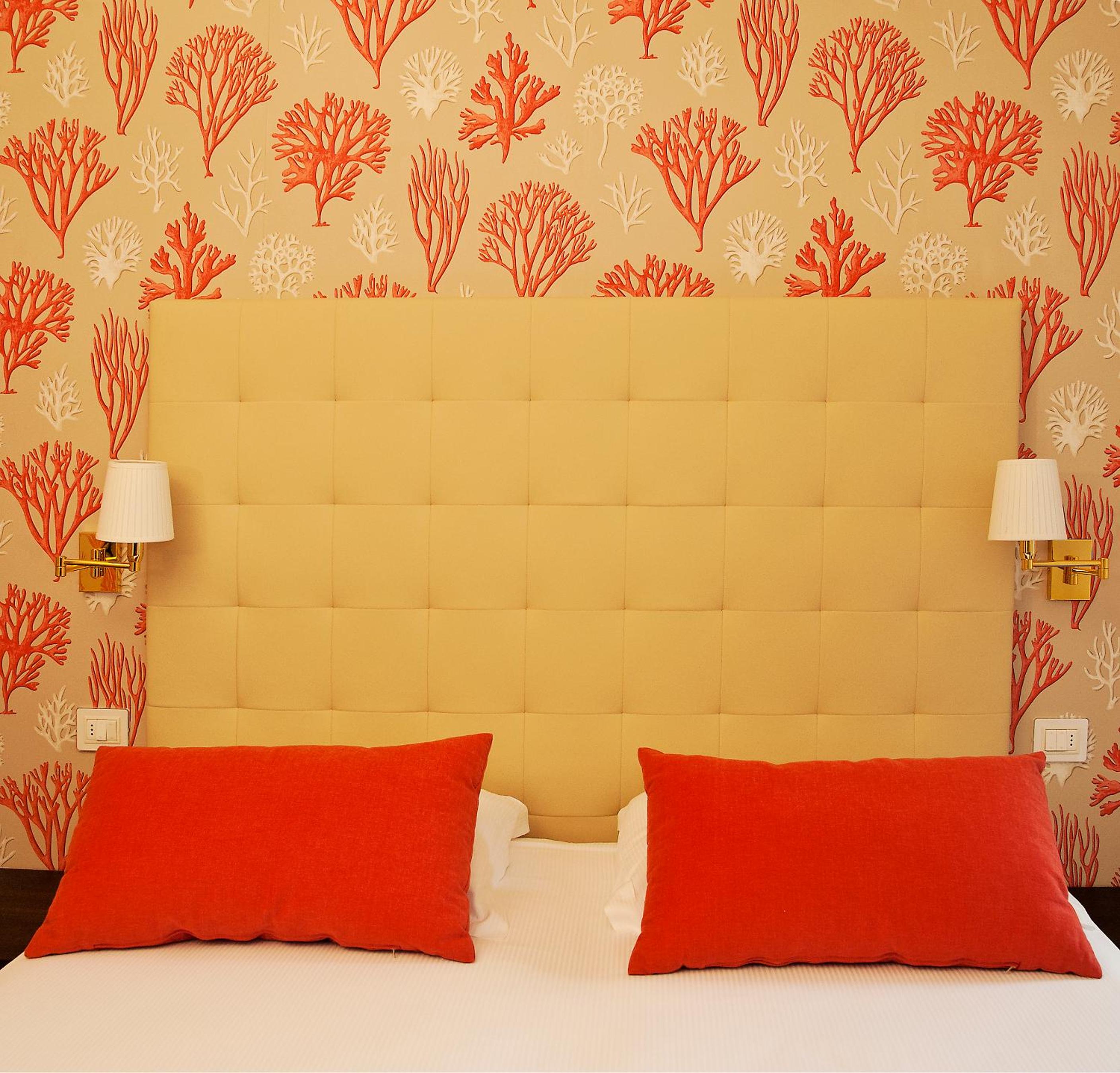 Double or Twin Room with Partial Sea View - Photo 4