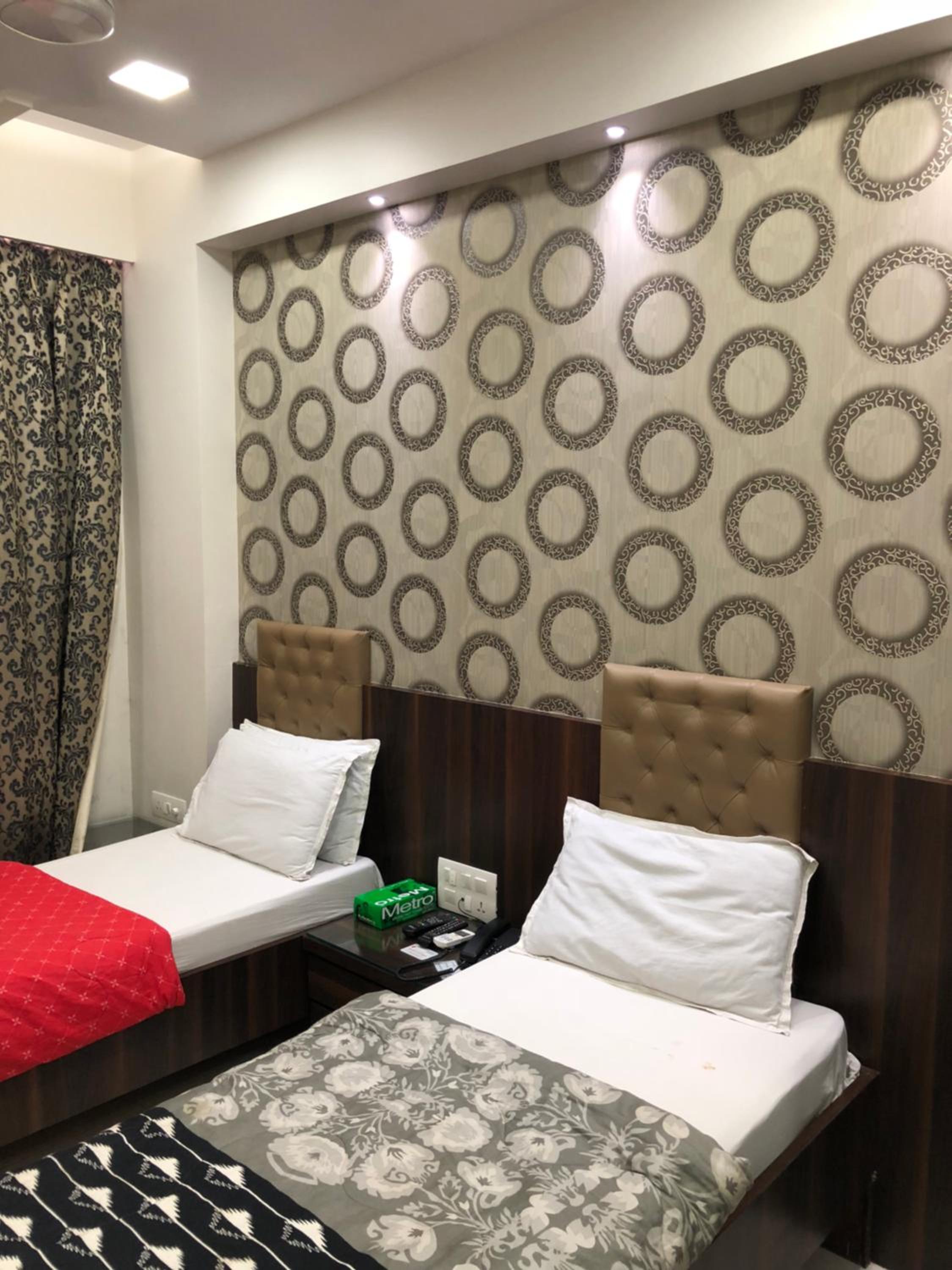 Deluxe Single Room
