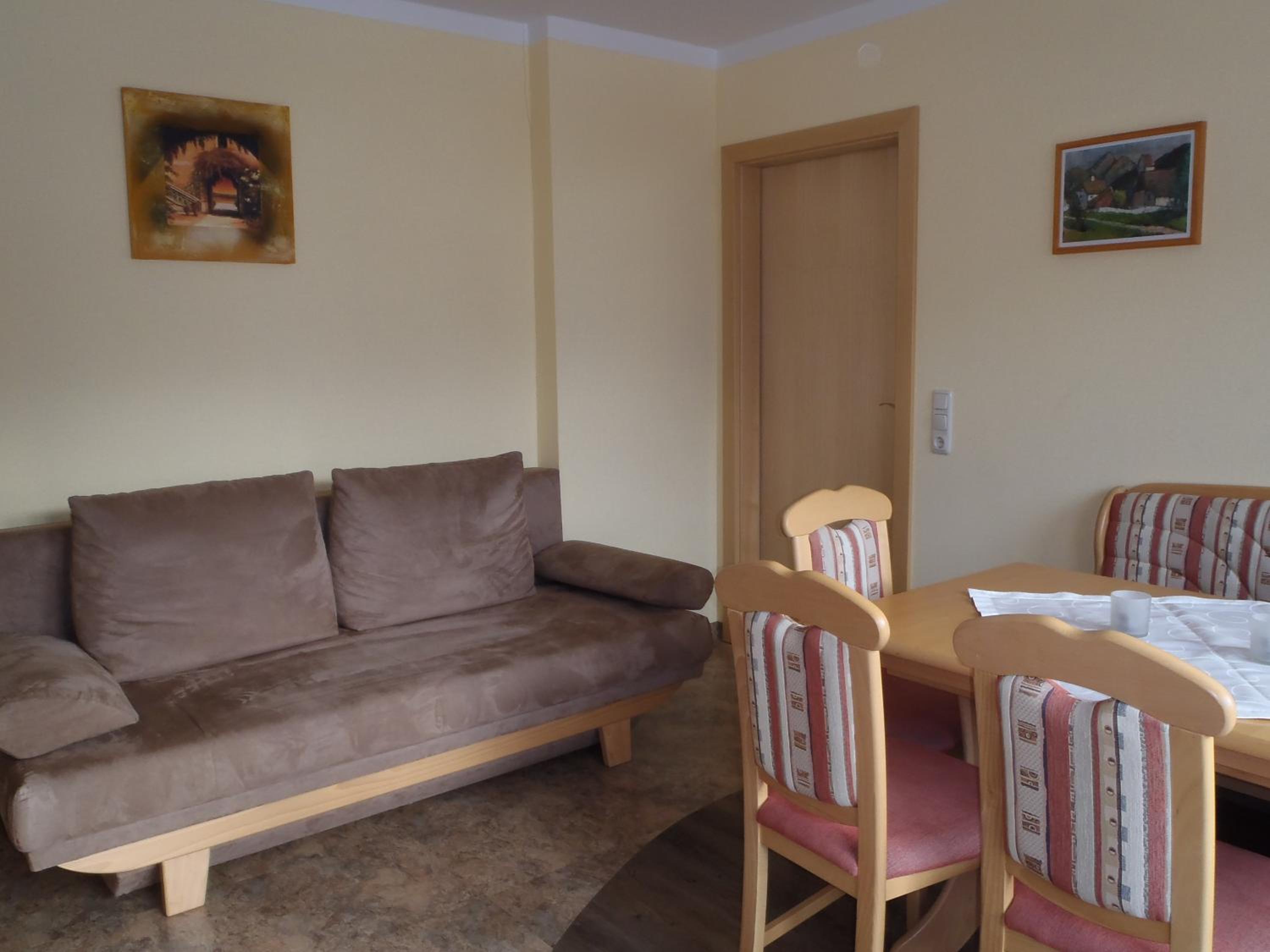 Three-Bedroom Apartment with Mountain View photo 1
