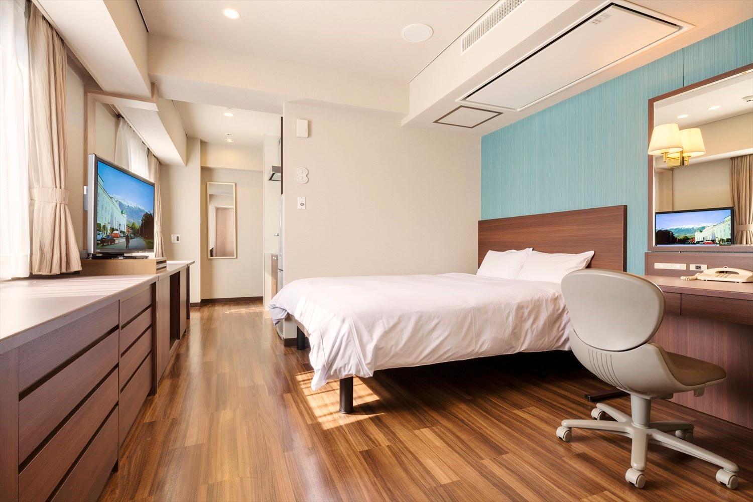 Queen Suite with Kitchen - Non-Smoking - Photo 1