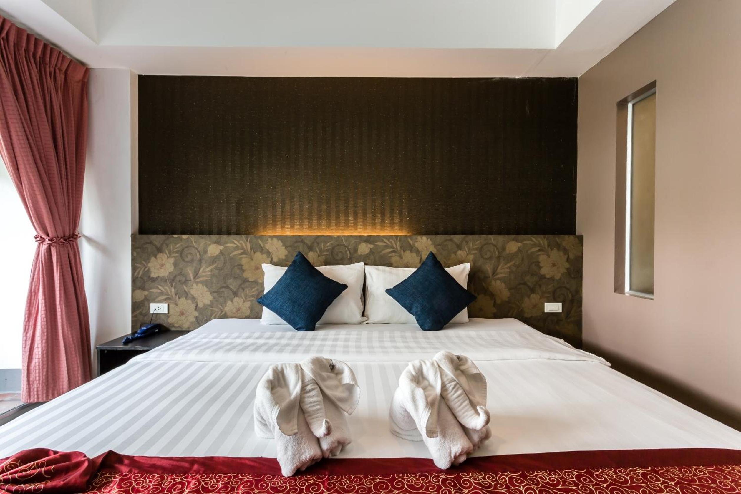 Superior King Room