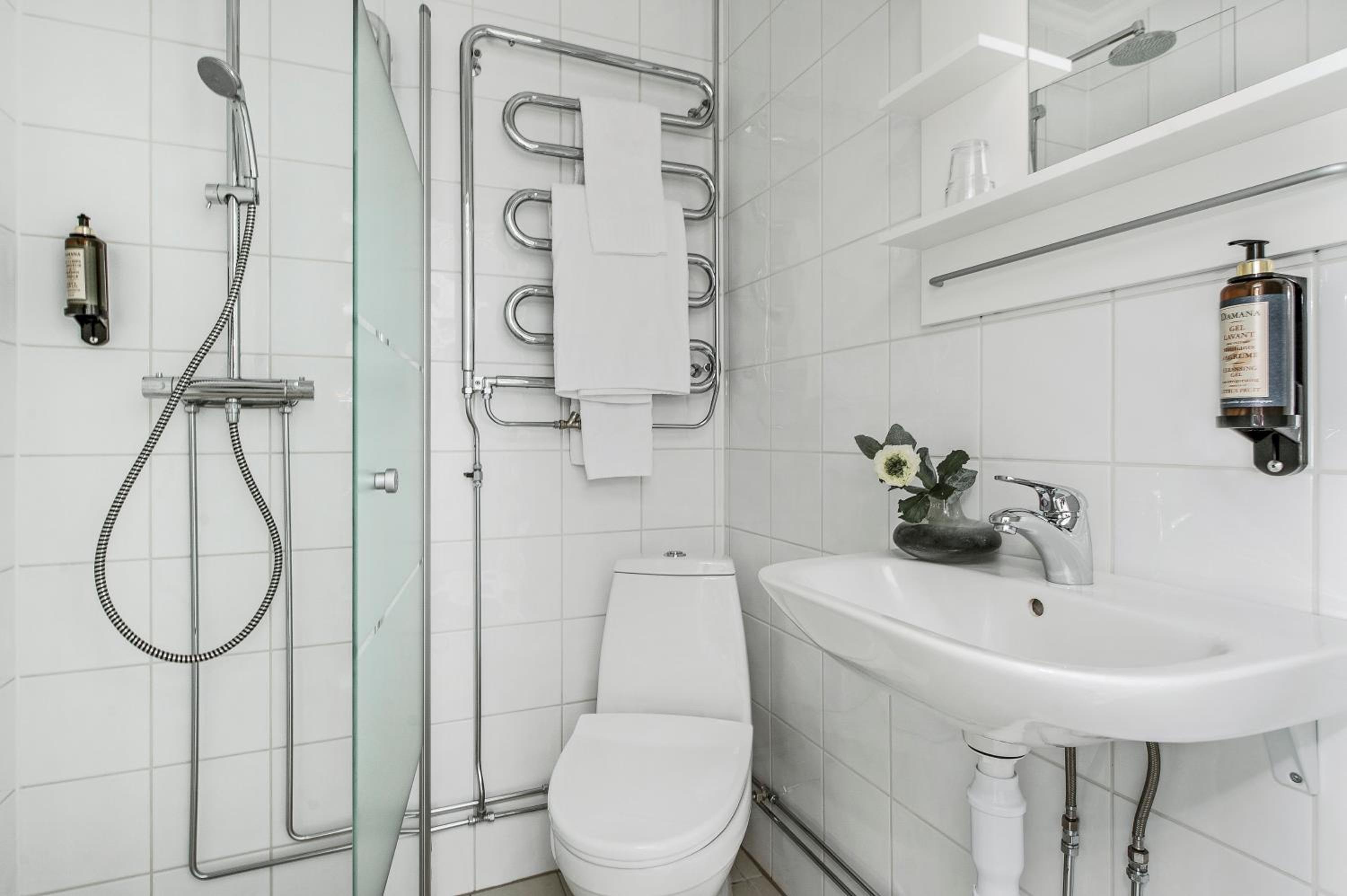Single Room photo 2