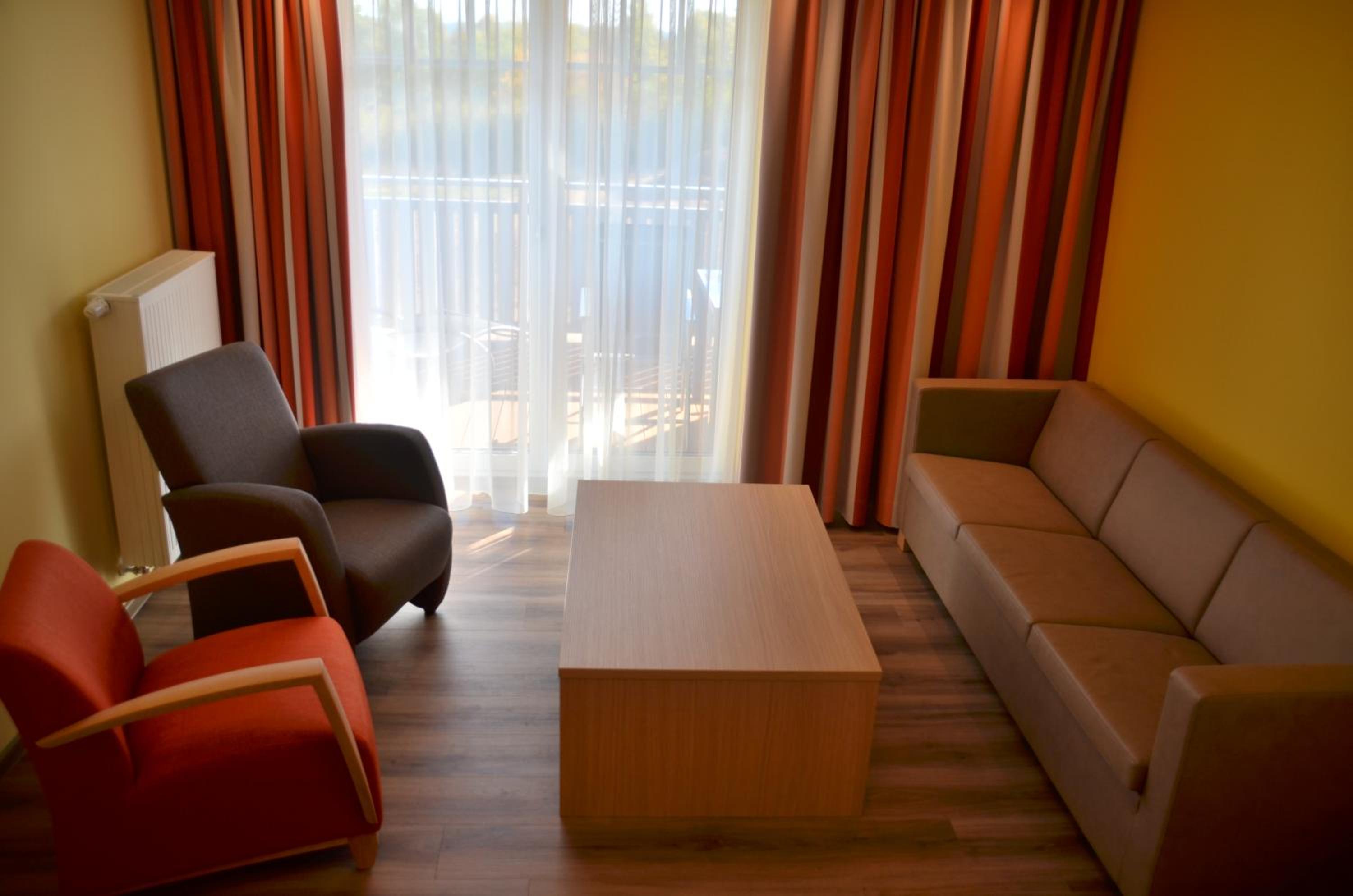 Premium Double Room with Balcony/Terrace - Photo 4