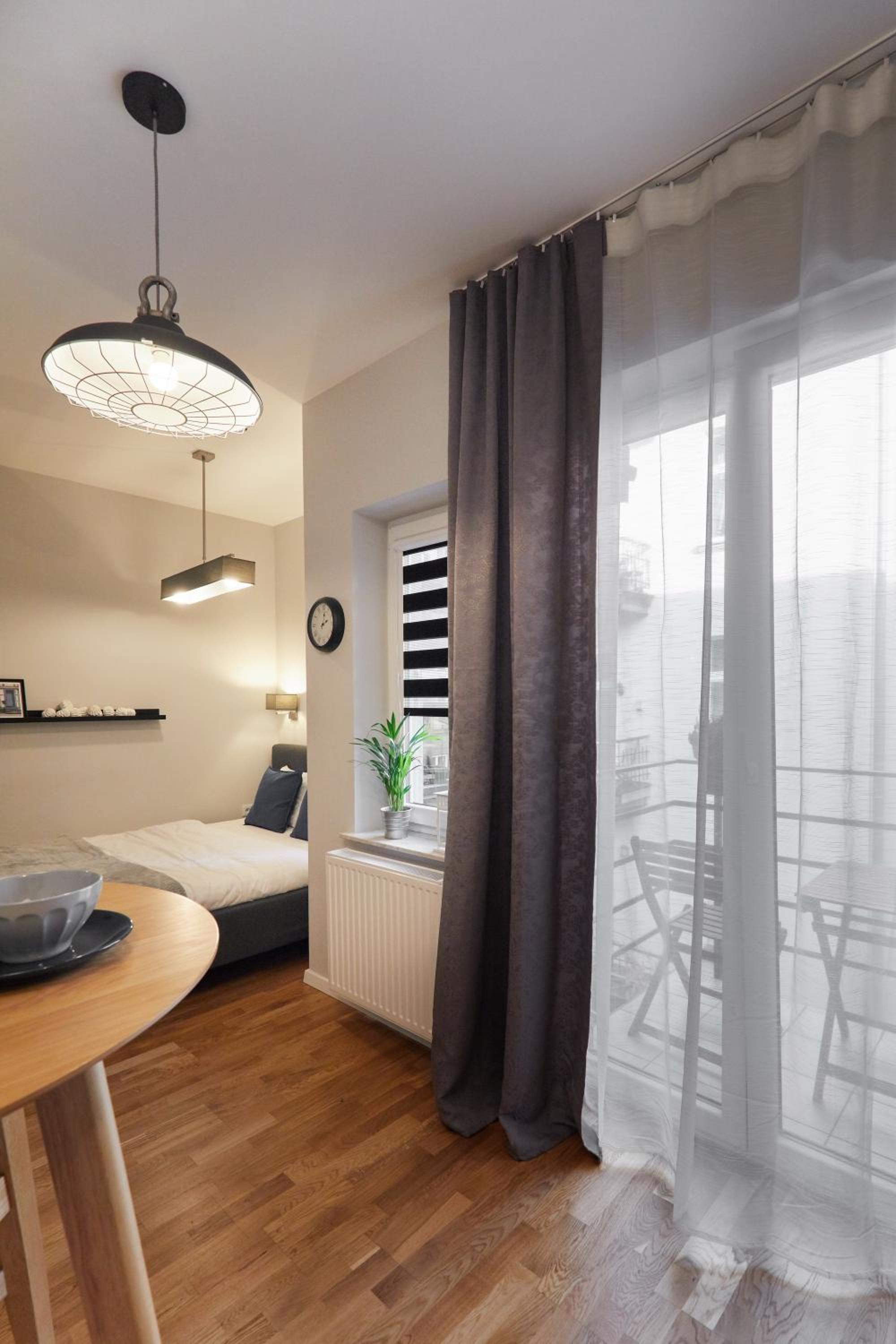 Apartment with Balcony photo 2