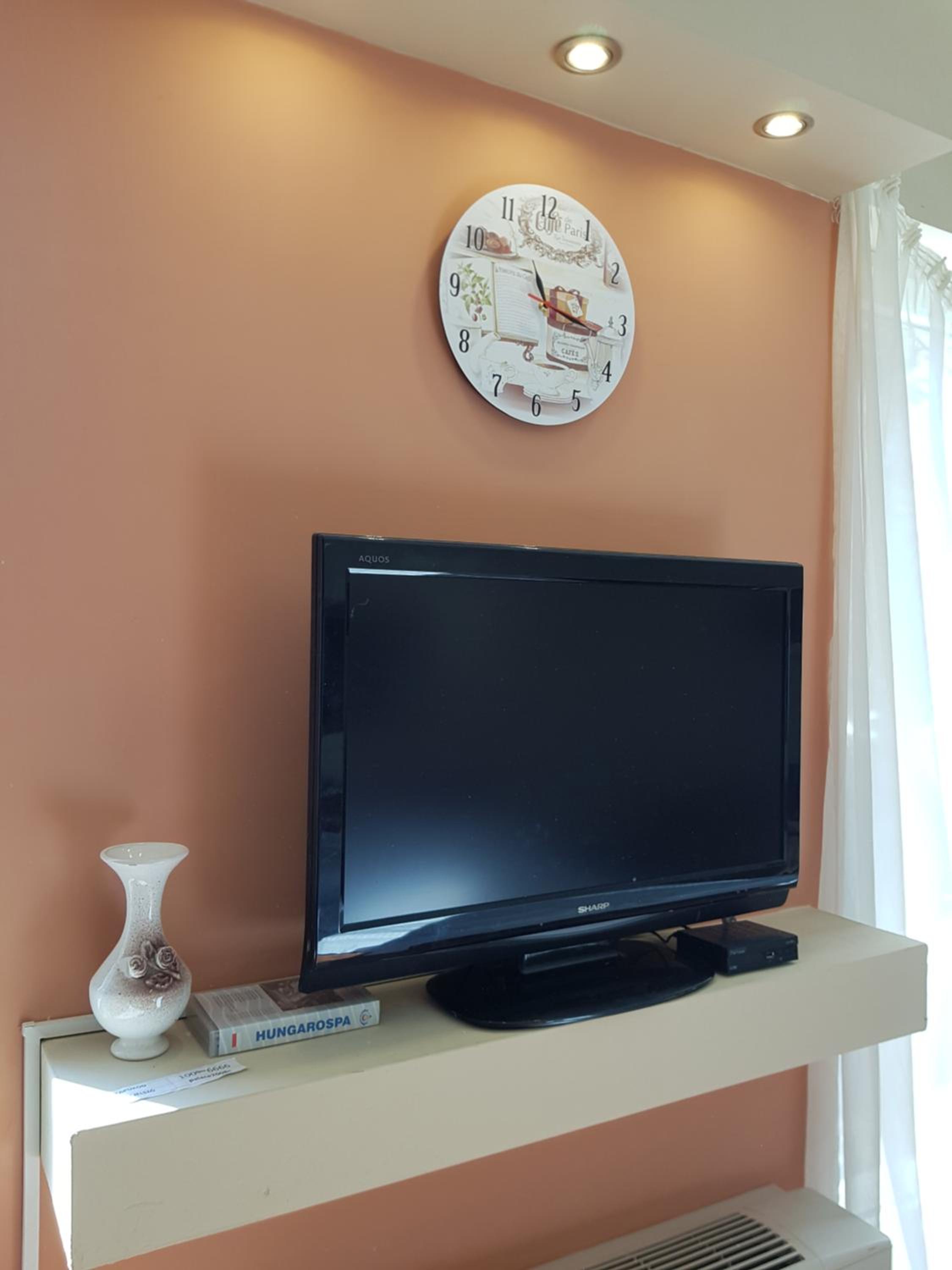Apartment photo 1