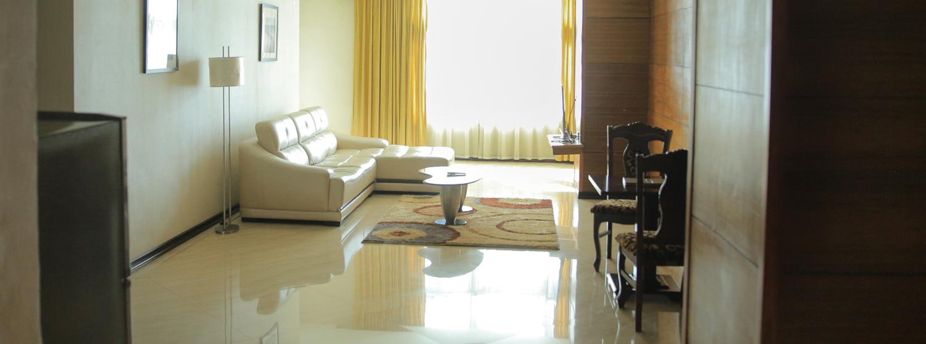One-Bedroom Apartment - Photo 9