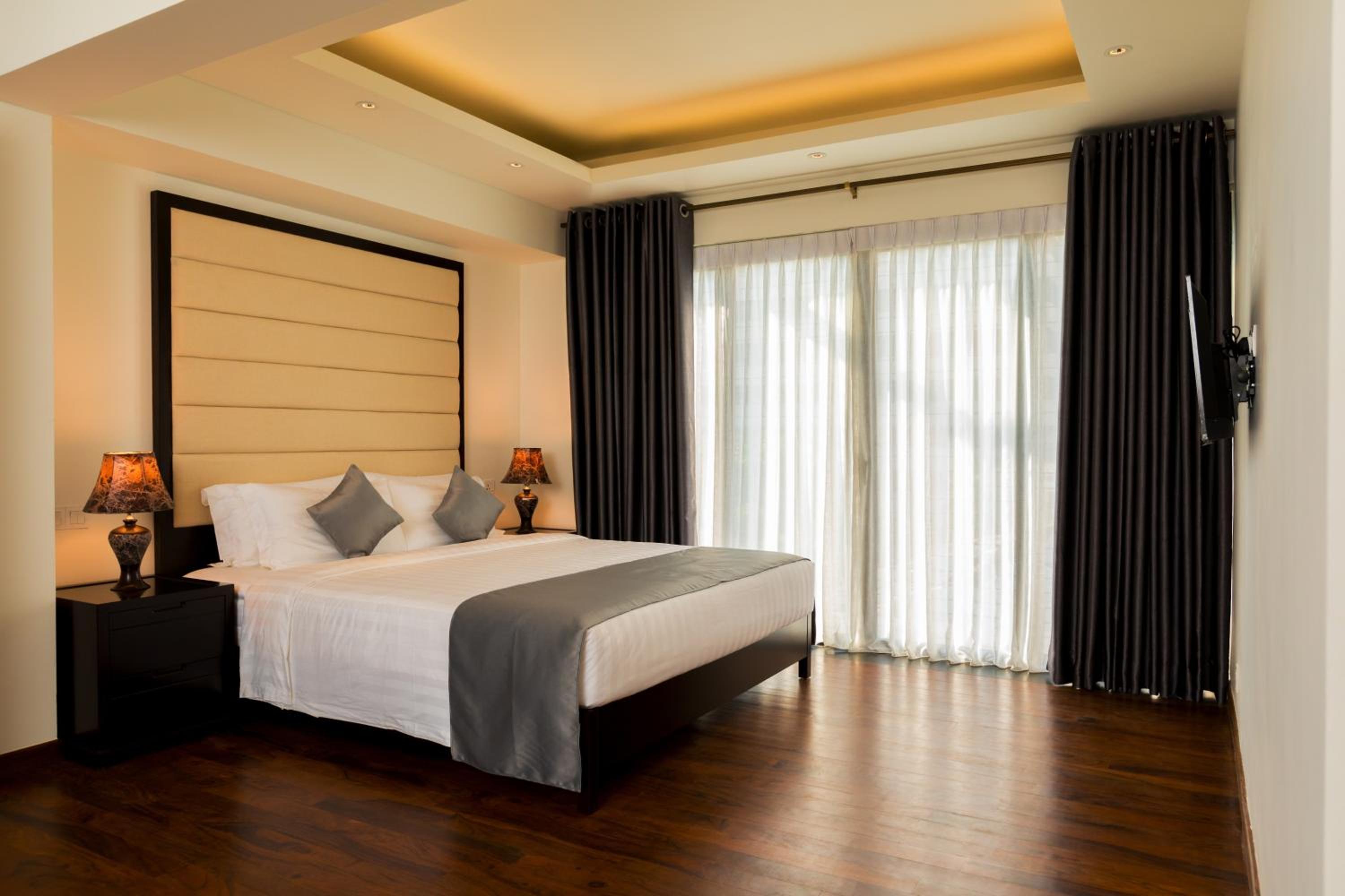 Superior King Room