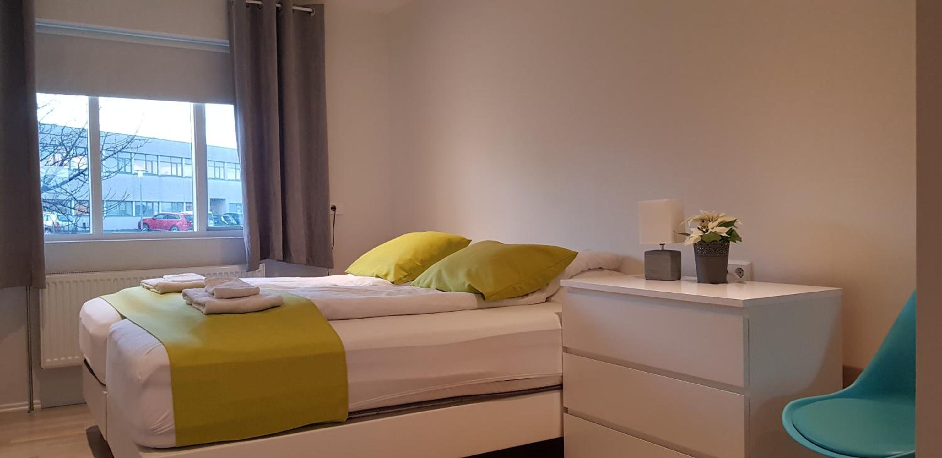 Double or Twin Room with Private Bathroom - Photo 5