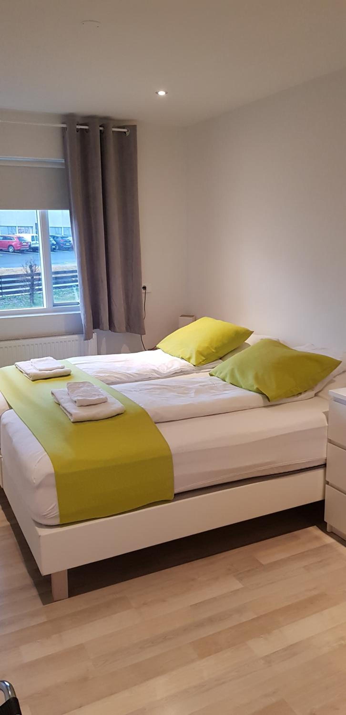 Double or Twin Room with Private Bathroom - Photo 4