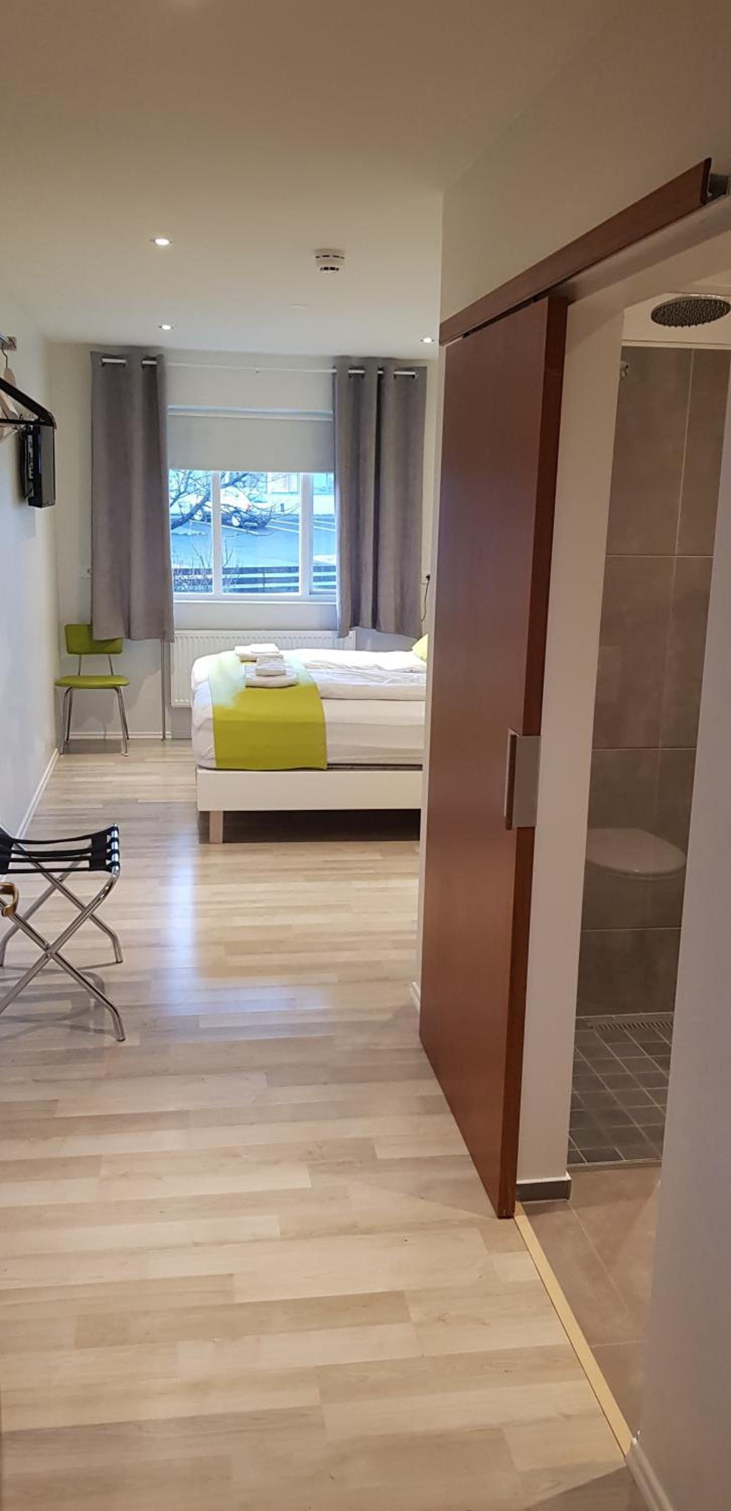 Double or Twin Room with Private Bathroom - Photo 1