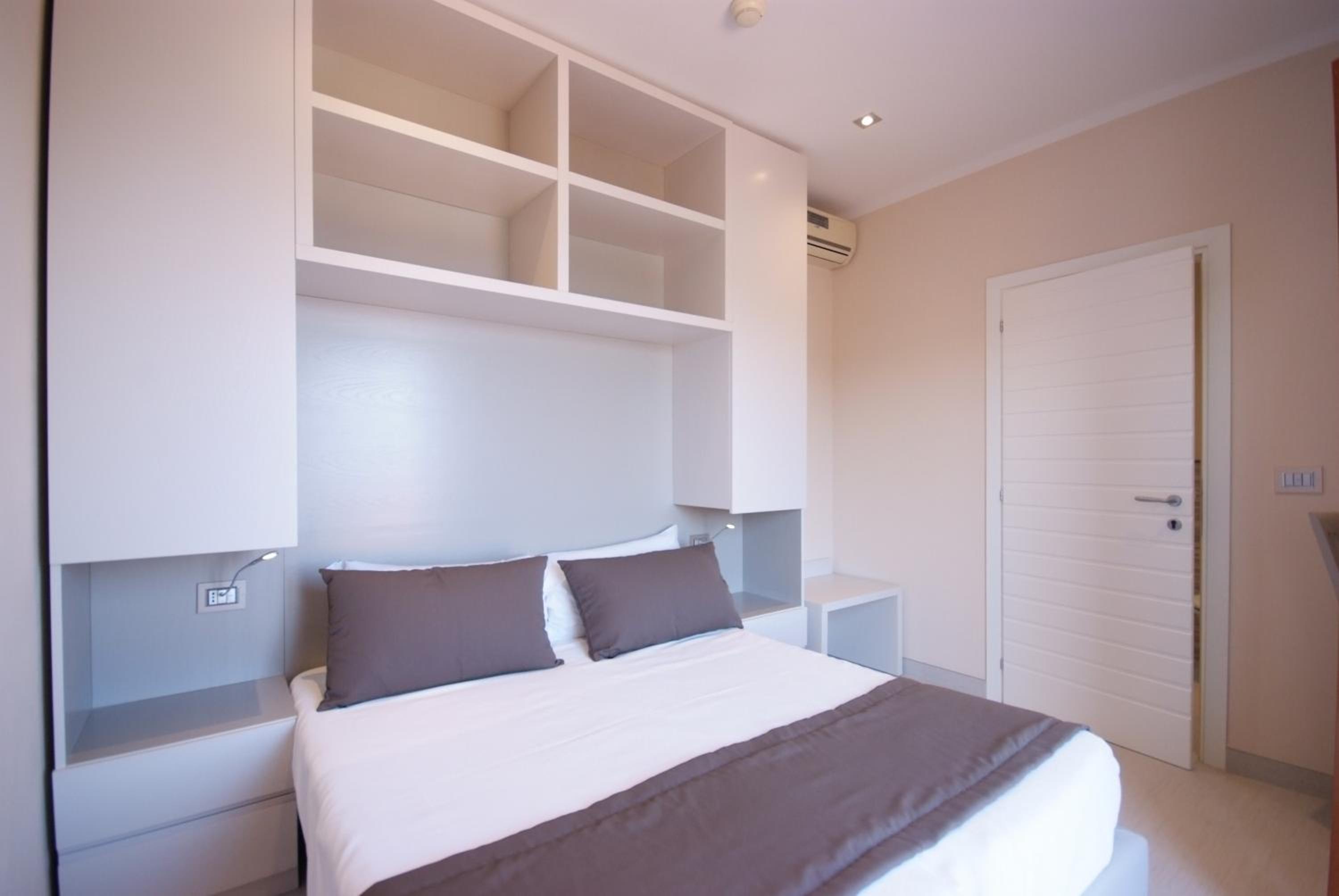 Double Room - Photo 5
