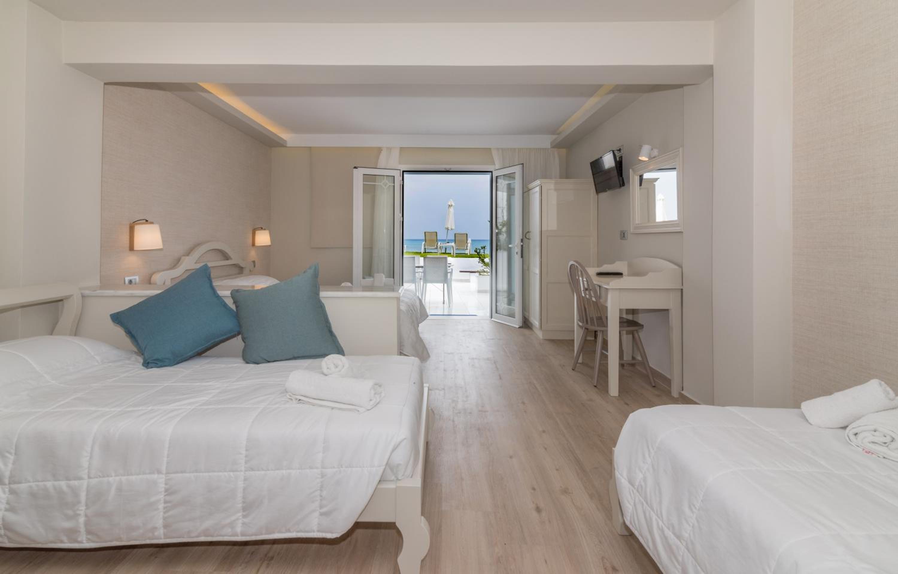 Studio (4 Adults) with Sea View