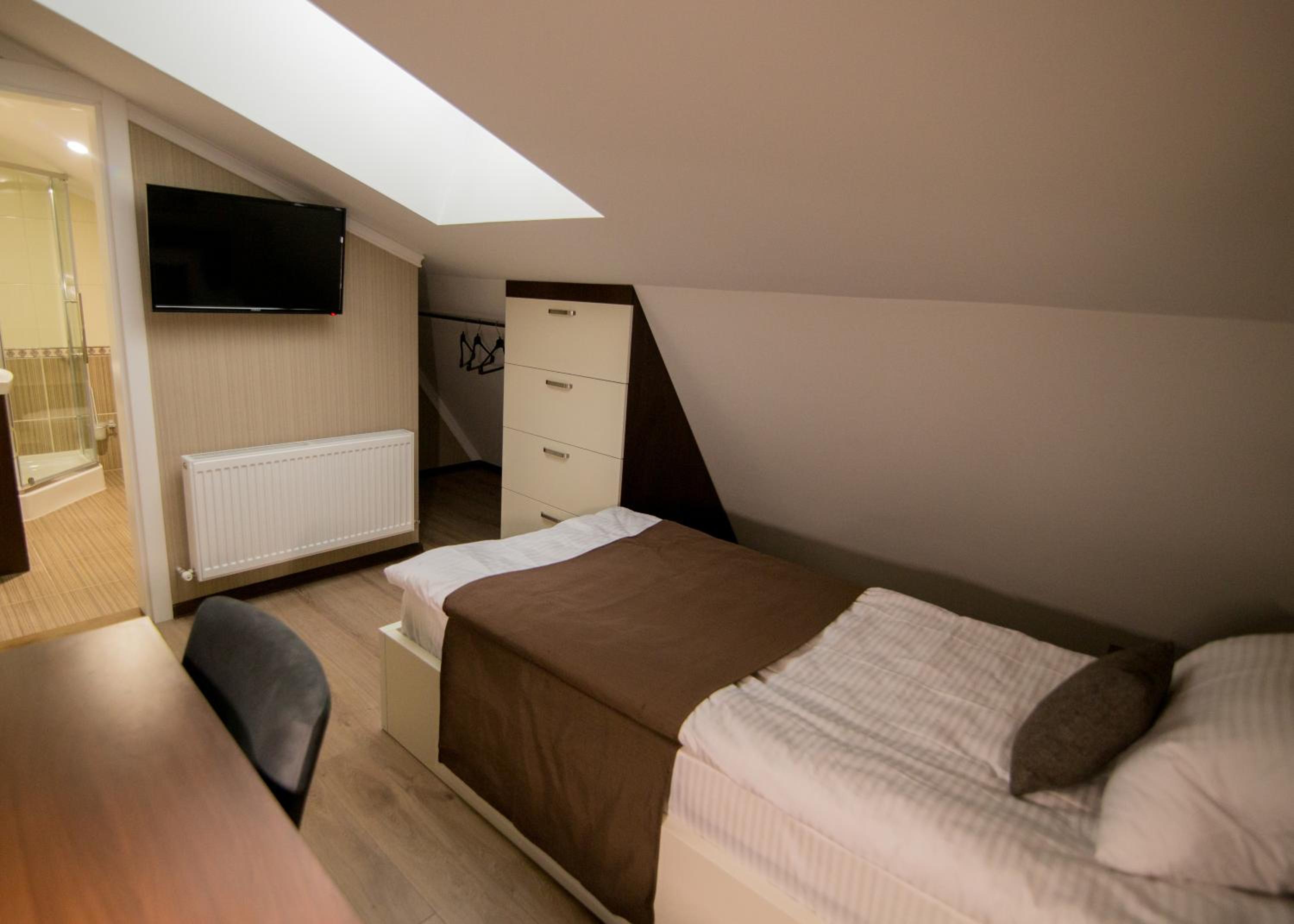 Economy Single Room