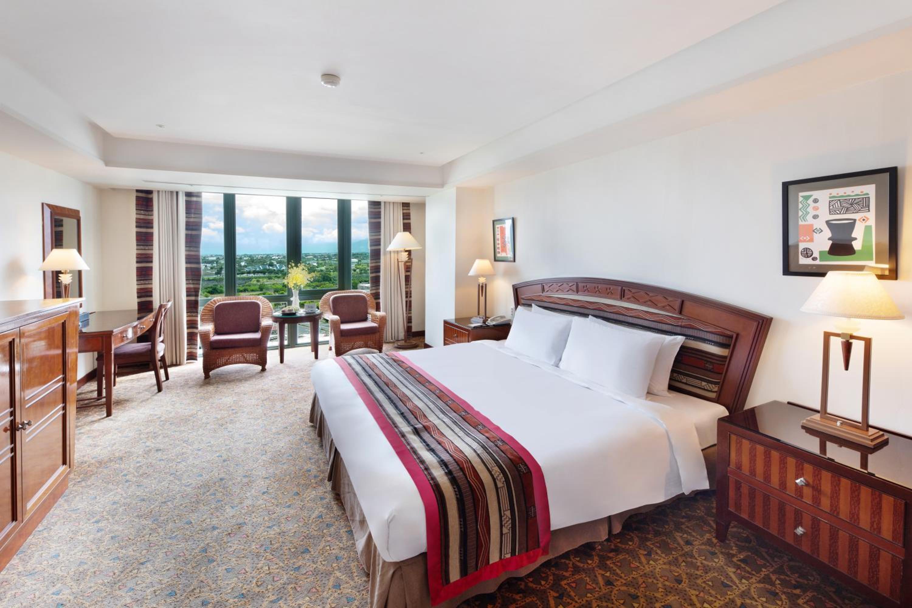 Deluxe Starlight Suite