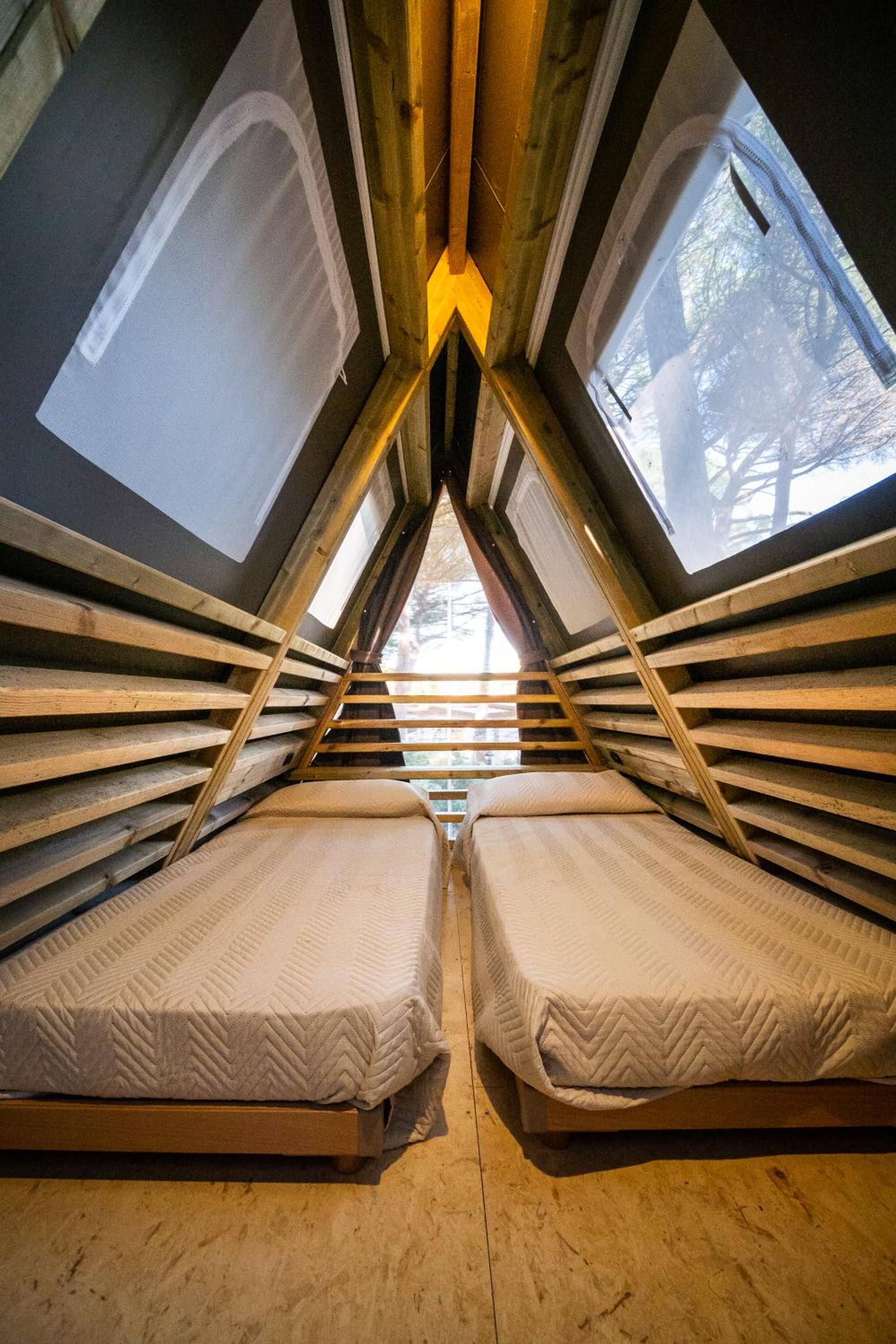 Air Lodge photo 2
