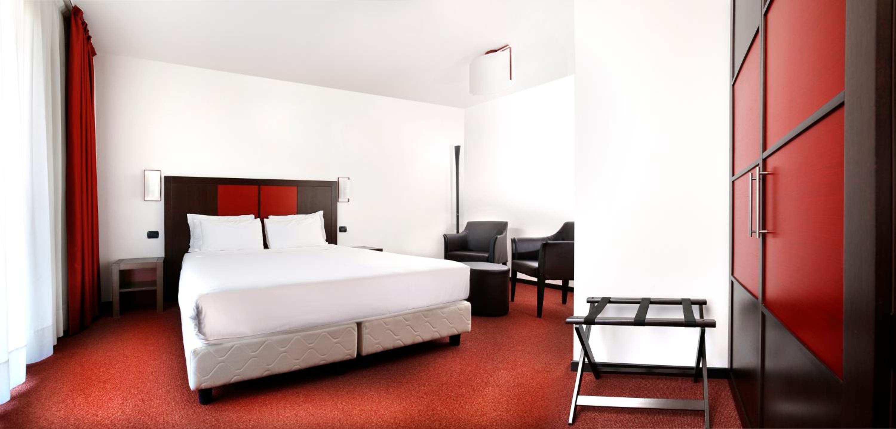 Double or Twin Room - Photo 5