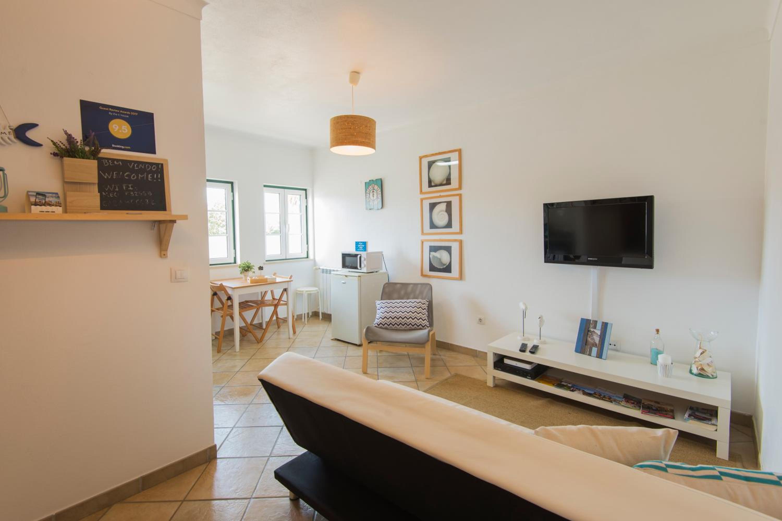 One-Bedroom Apartment - Photo 13