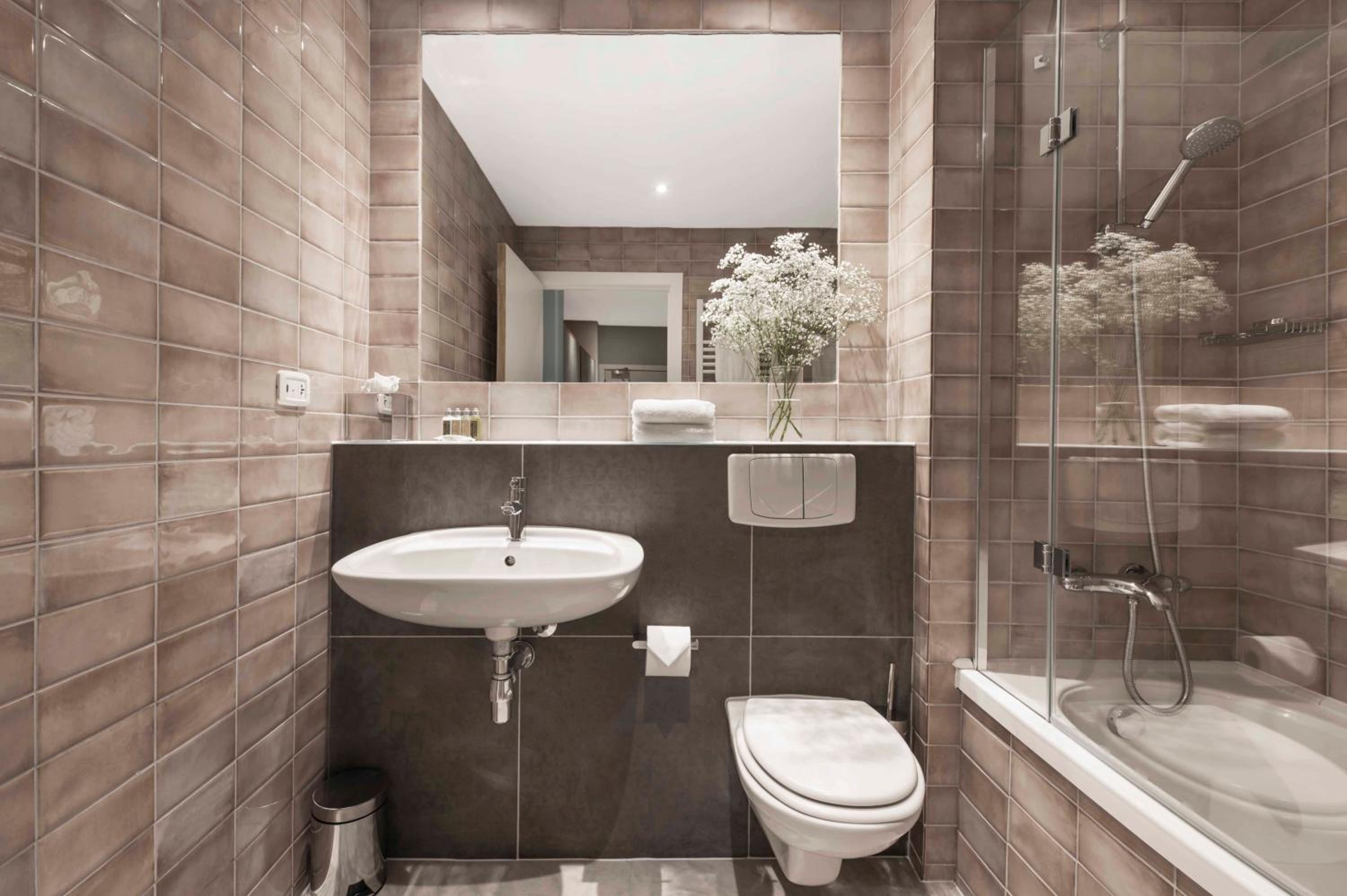 One Bedroom Suite  - Photo 3