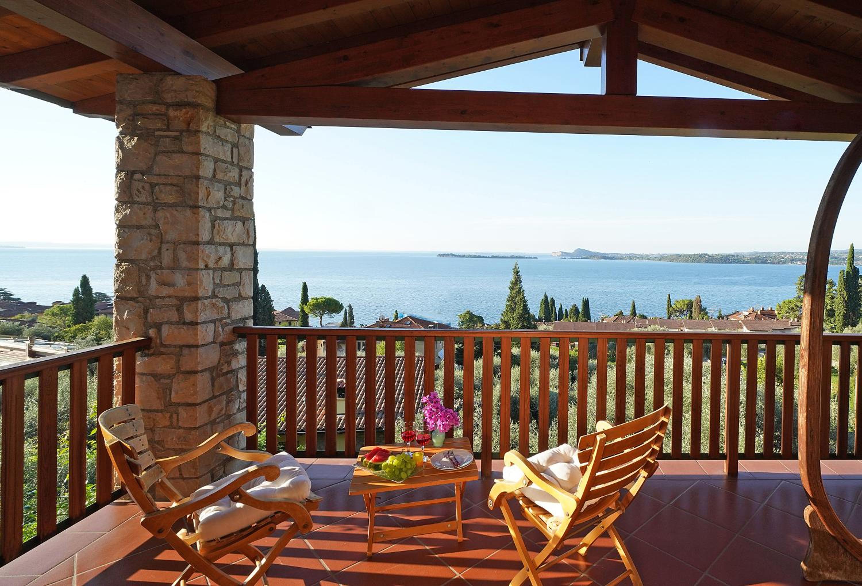 Villa photo 3