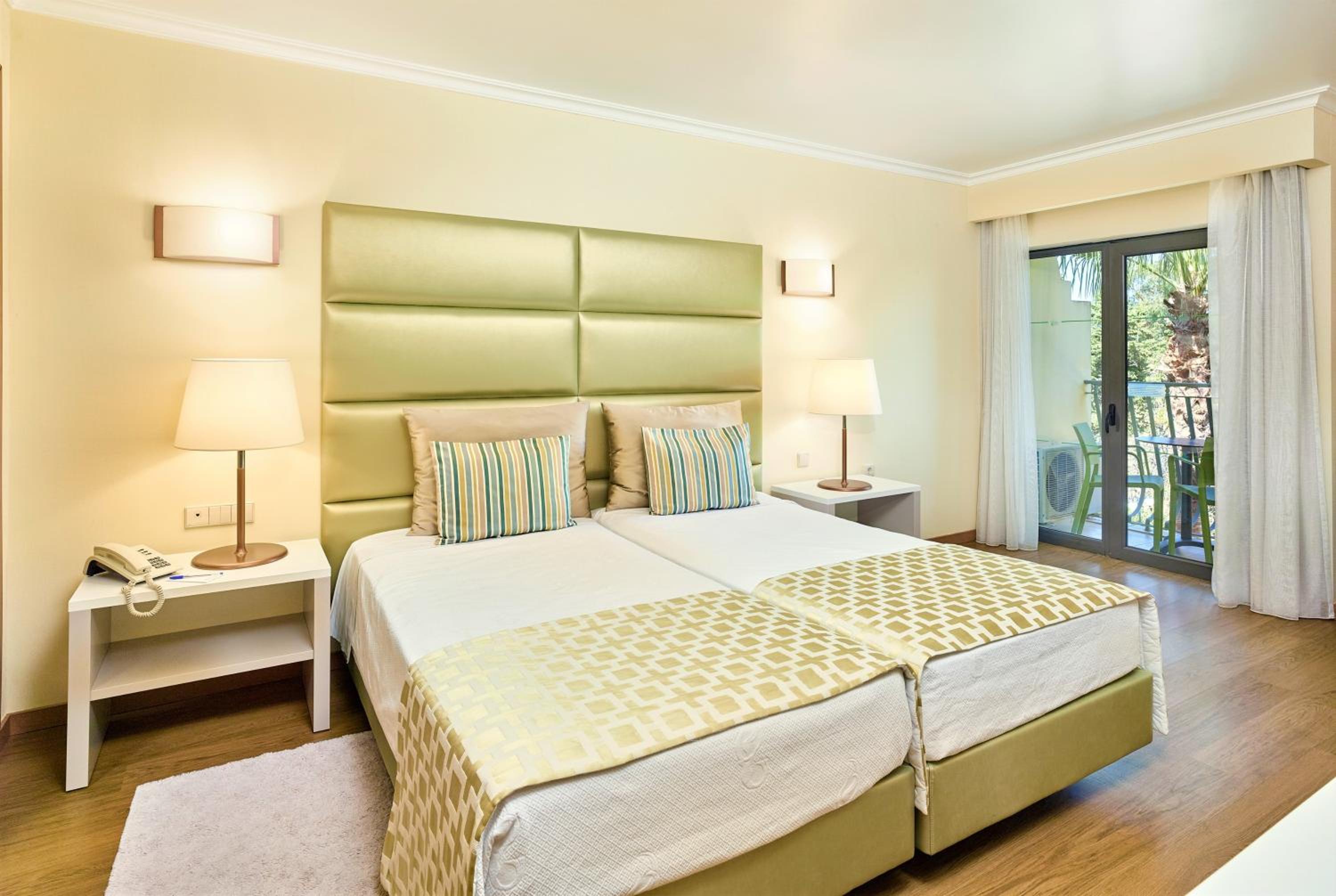 Deluxe Twin Room with Land View