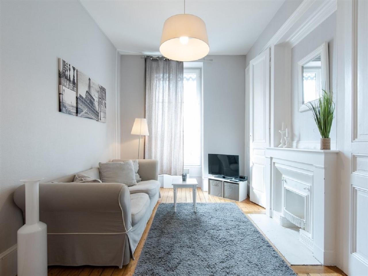 Apartment photo 1