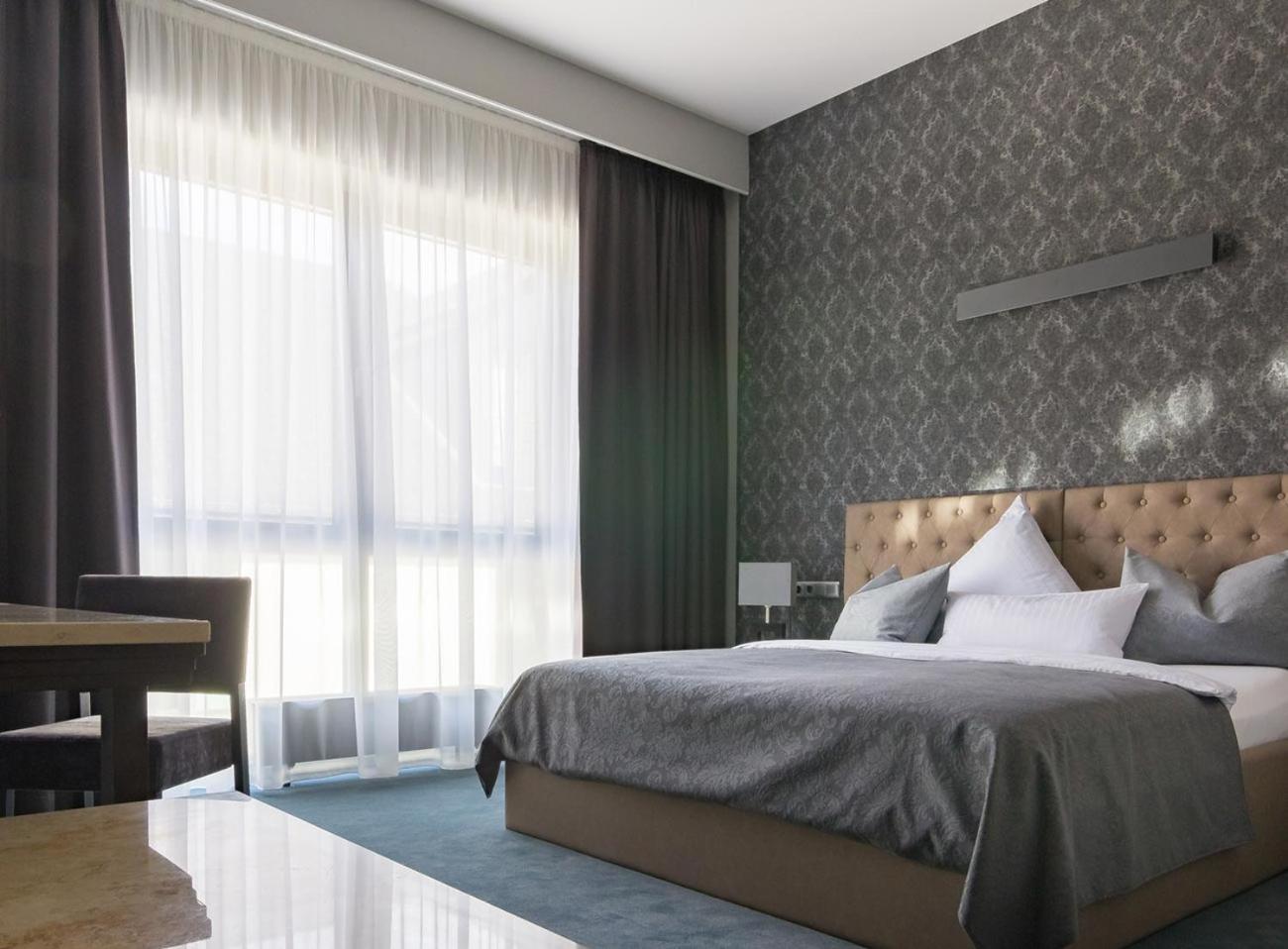 Standard Double Room - Photo 4