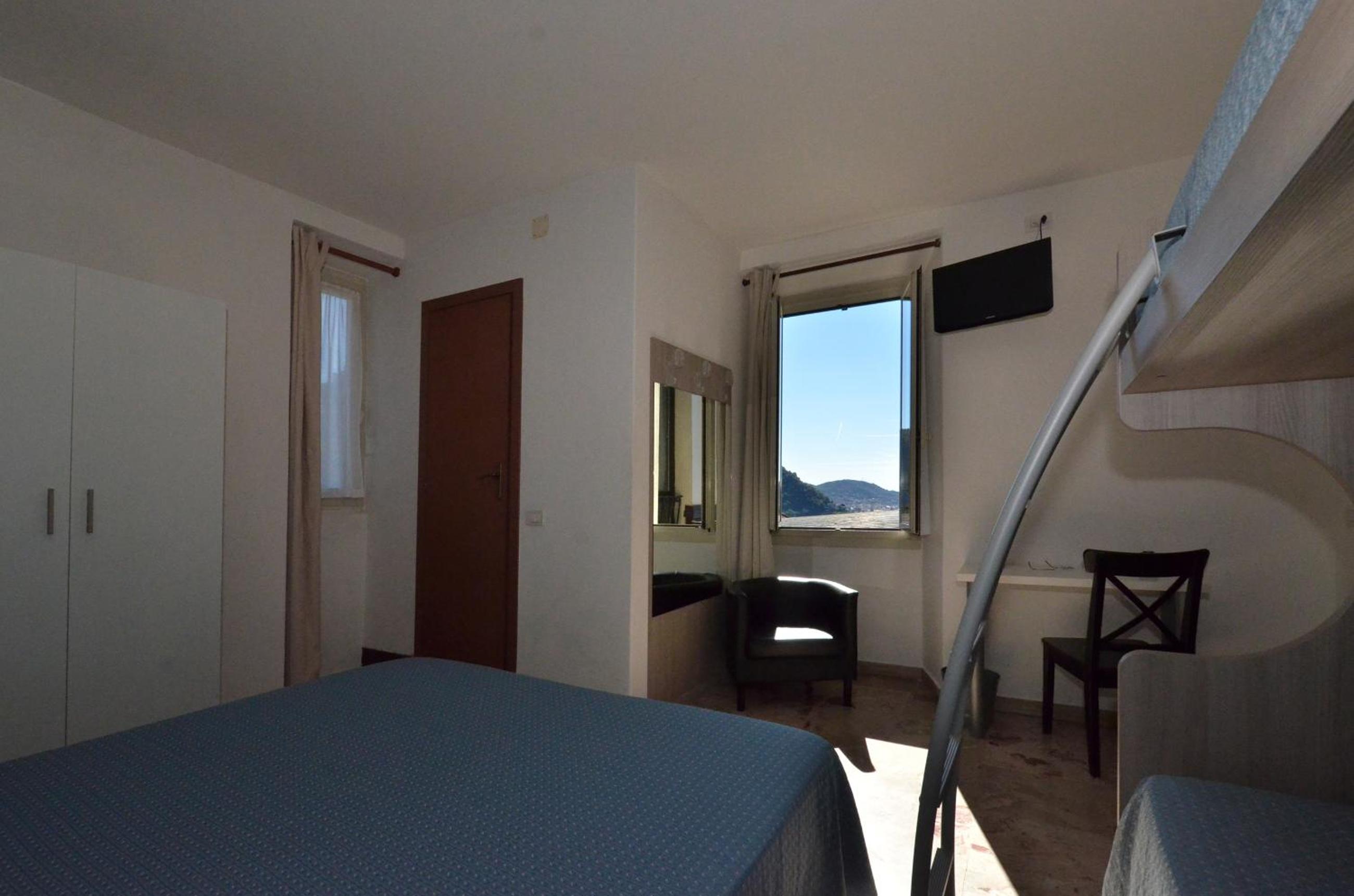 Quadruple Room photo 3