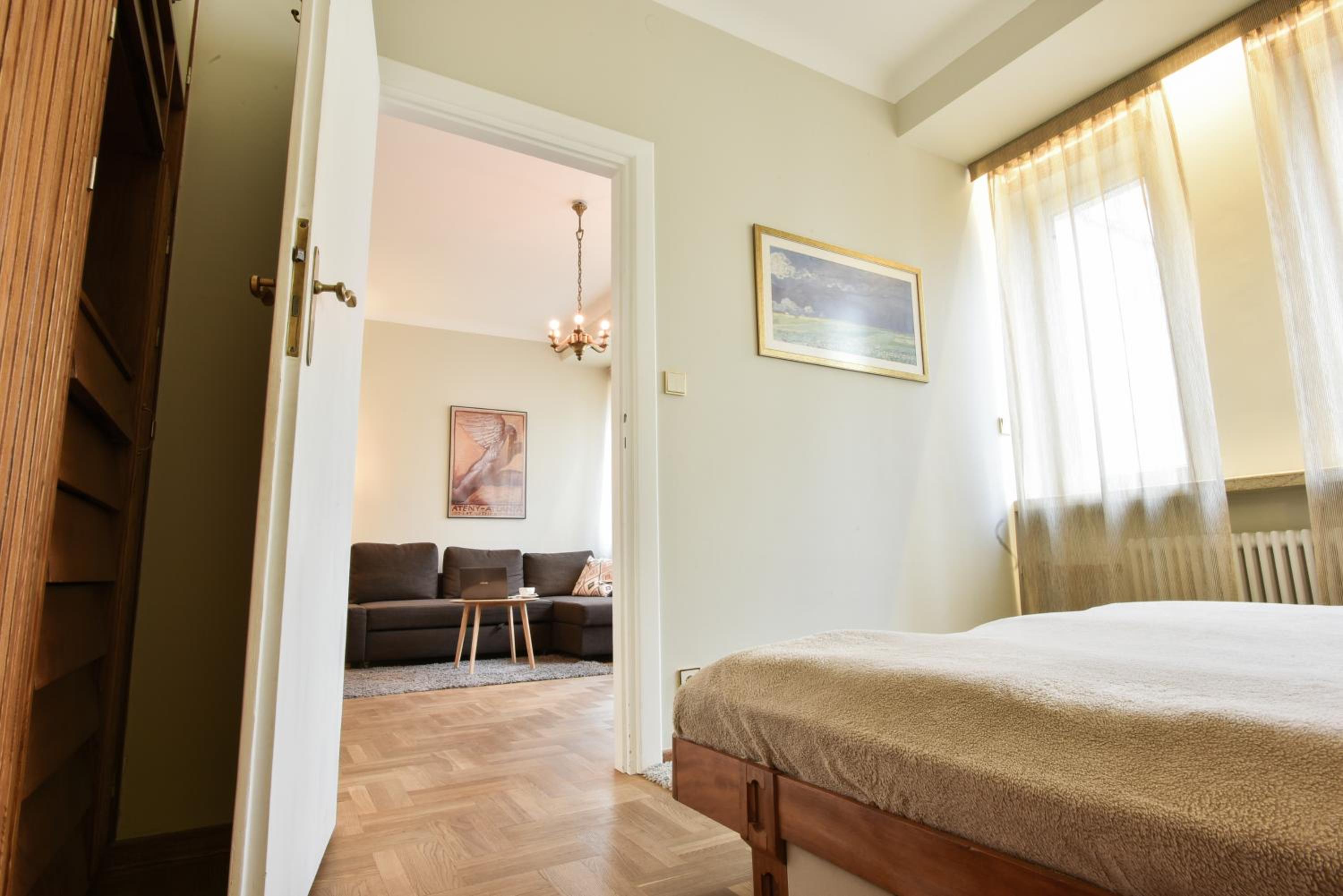 One-Bedroom Apartment - Photo 14