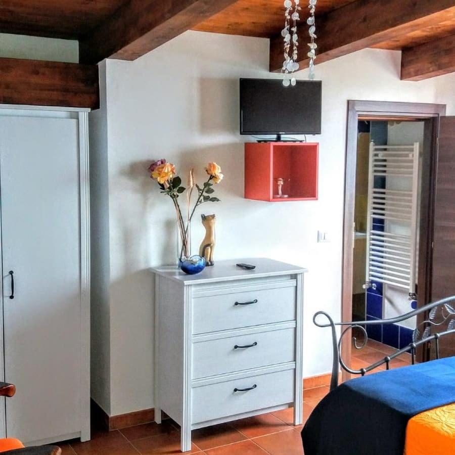 Deluxe Double Room with Balcony and Sea View photo 3