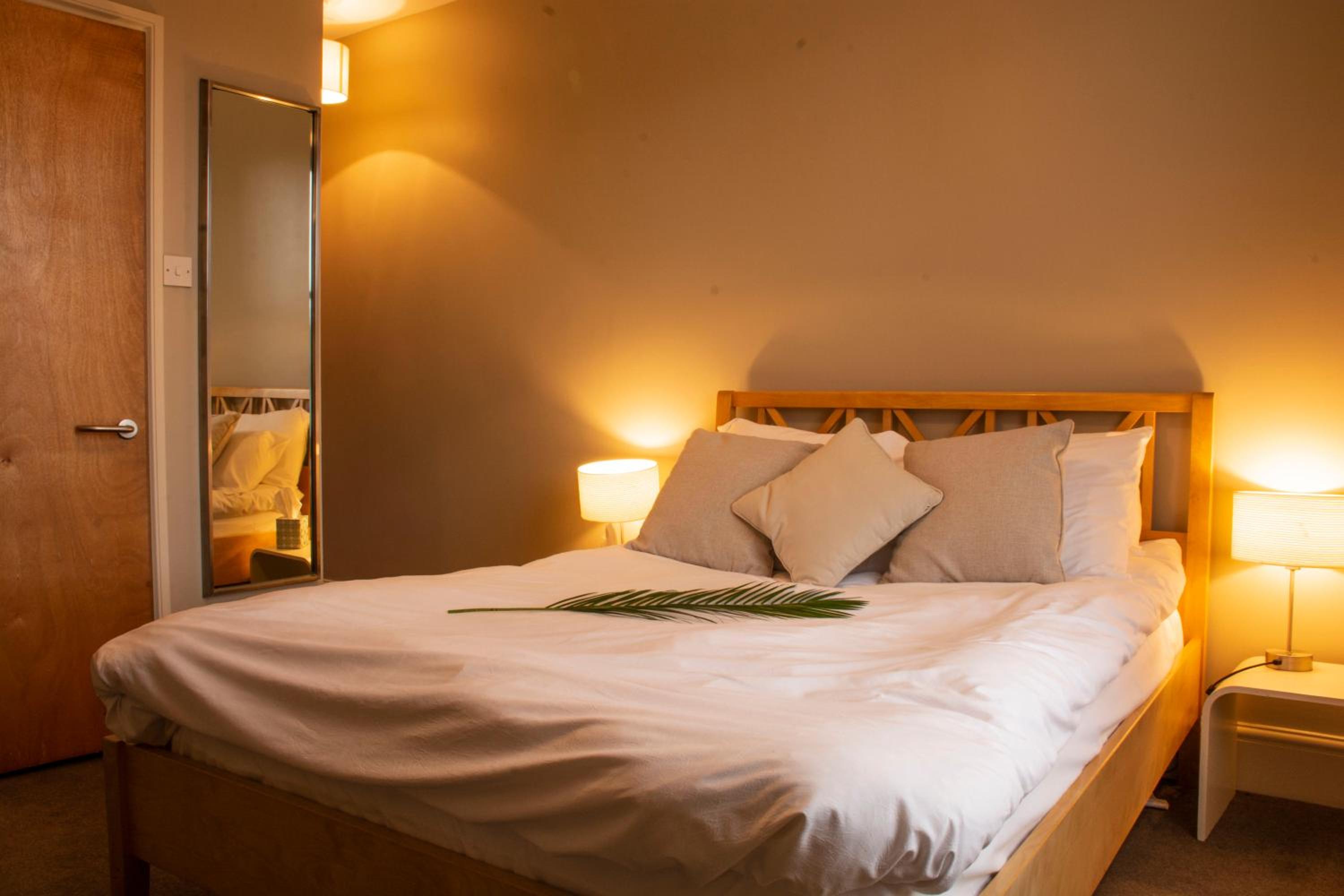 Small Double Room - Photo 9
