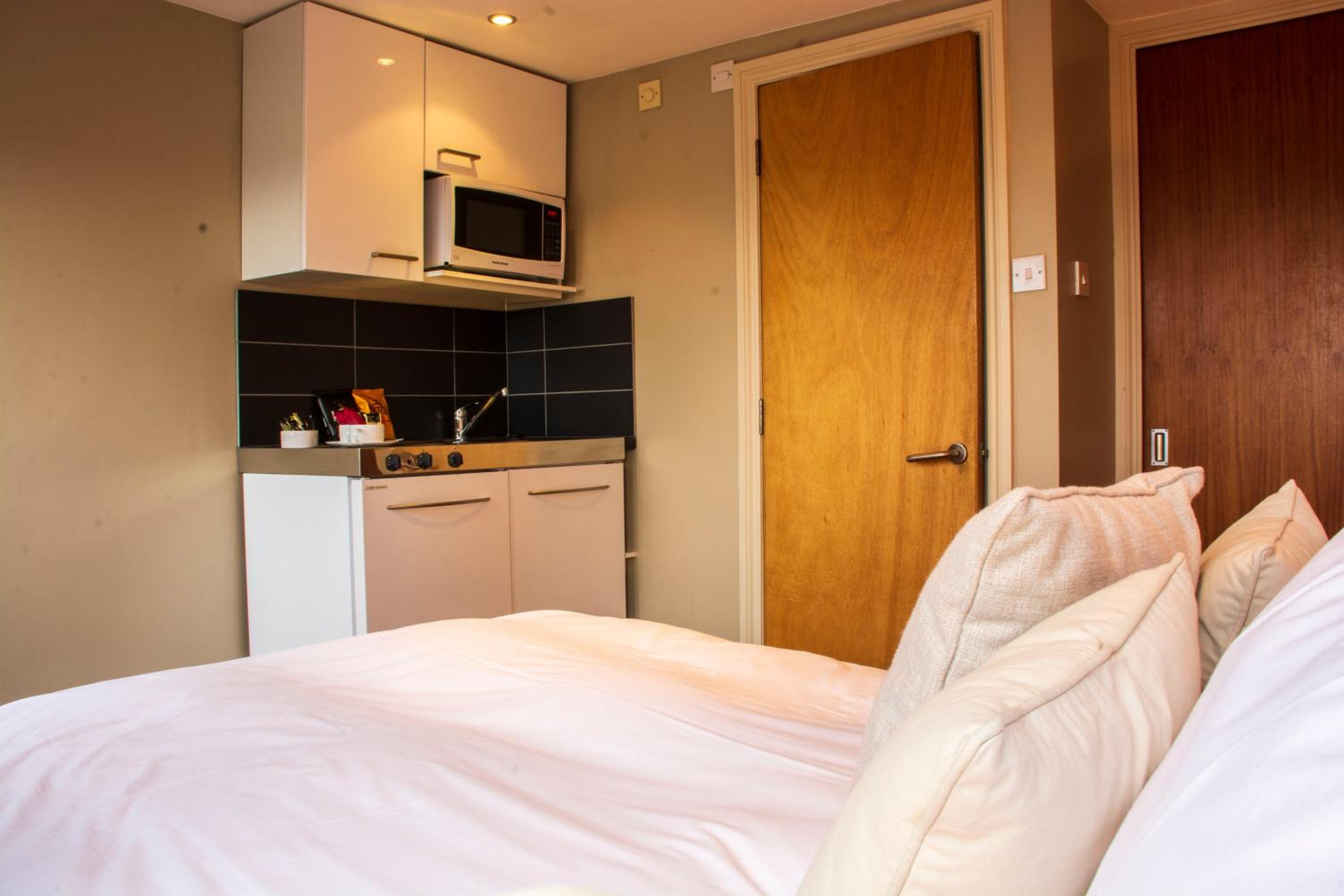 Small Double Room - Photo 4