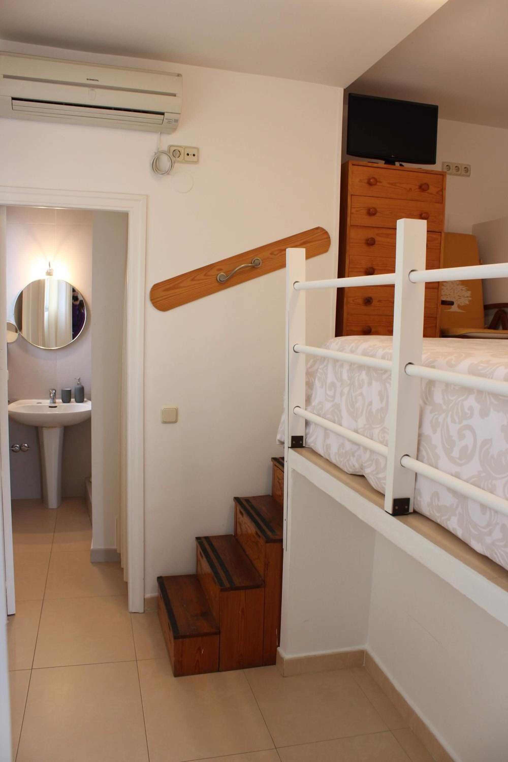 Penthouse Apartment - Photo 20