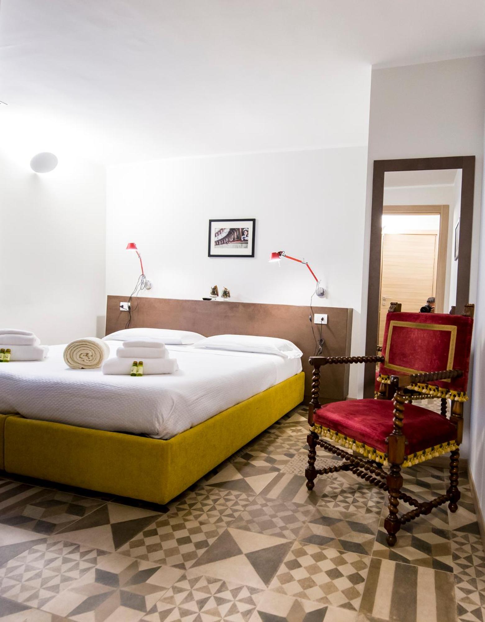Deluxe Double or Twin Room photo 1