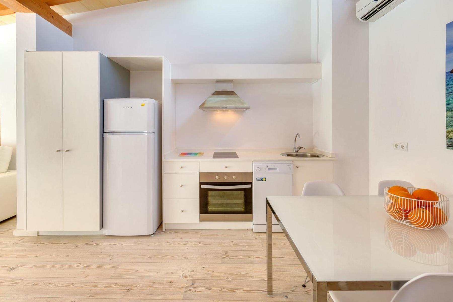 Apartment with Terrace photo 3