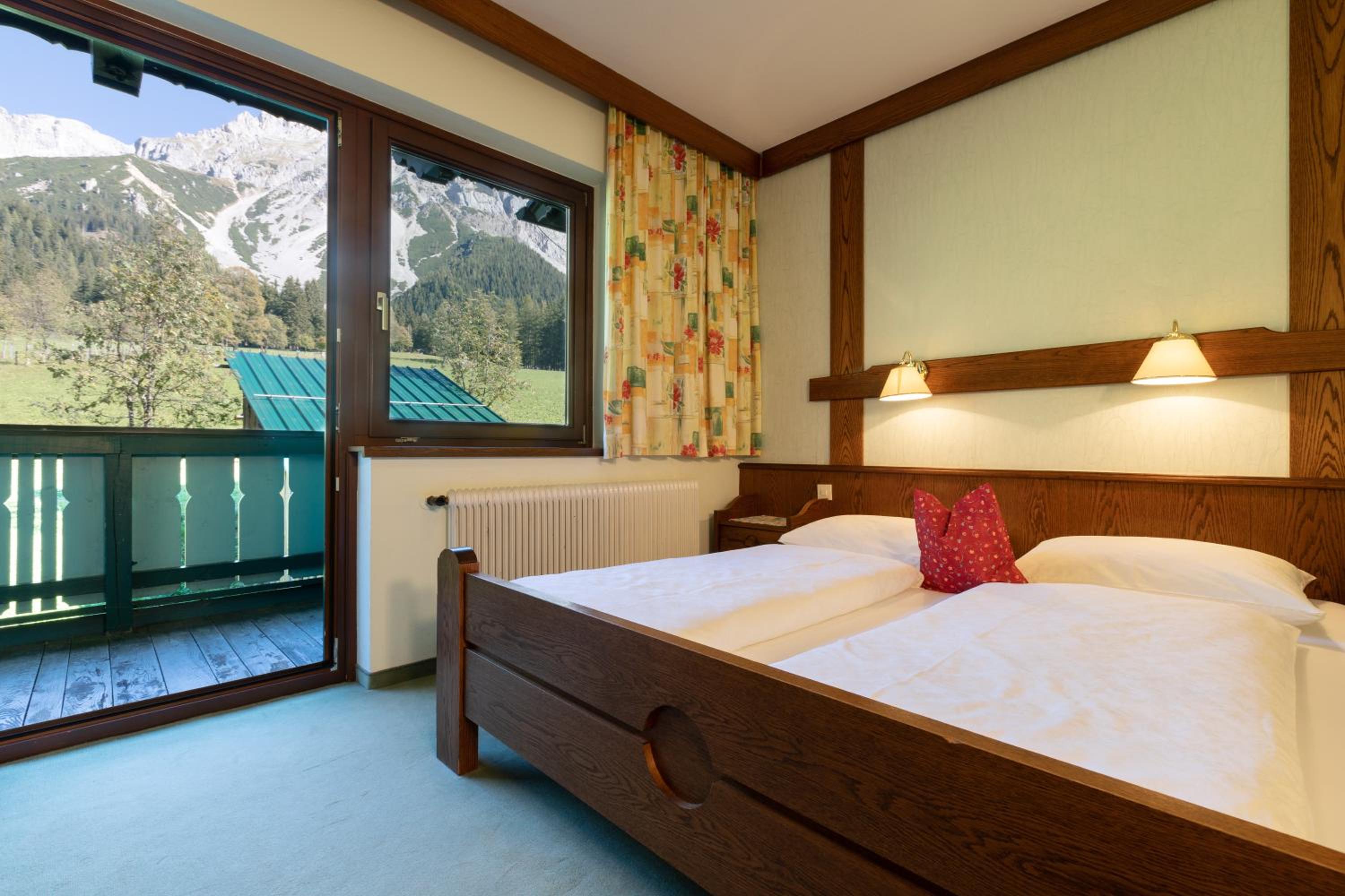 Deluxe Double Room with Balcony photo 1