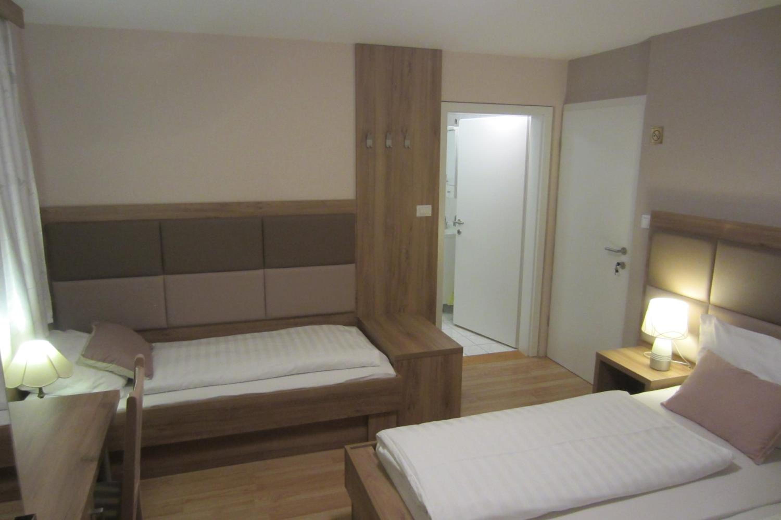 Triple Room photo 2