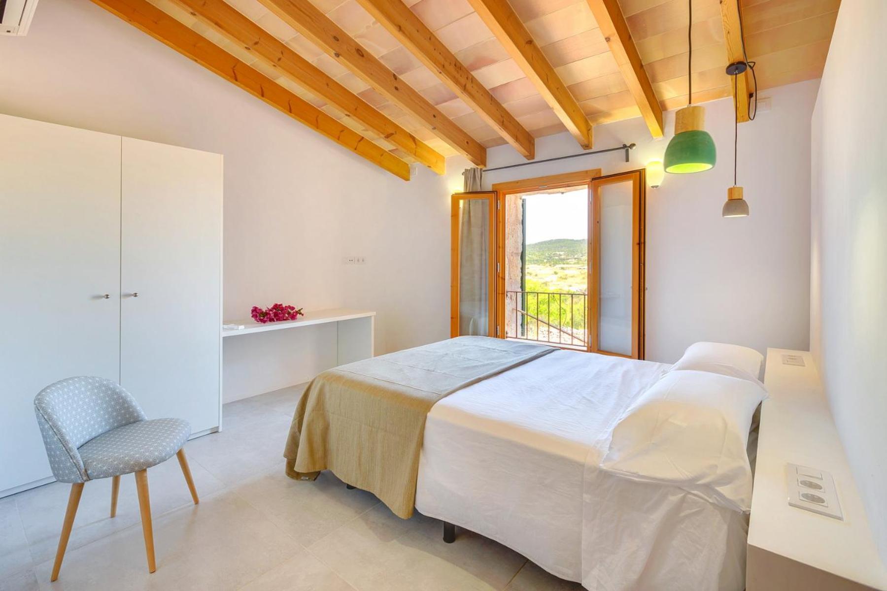 Villa photo 2