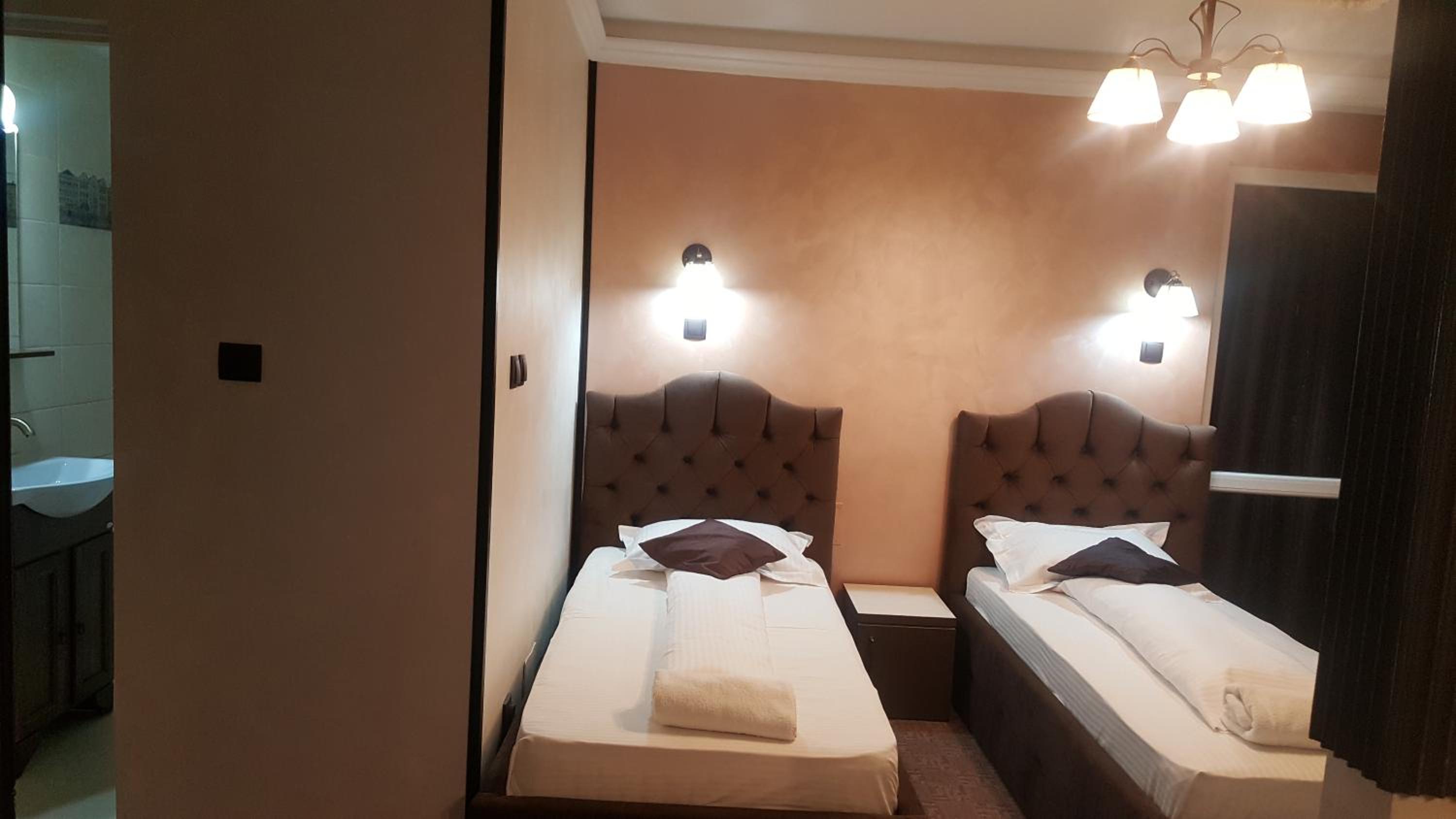Suite - Photo 6
