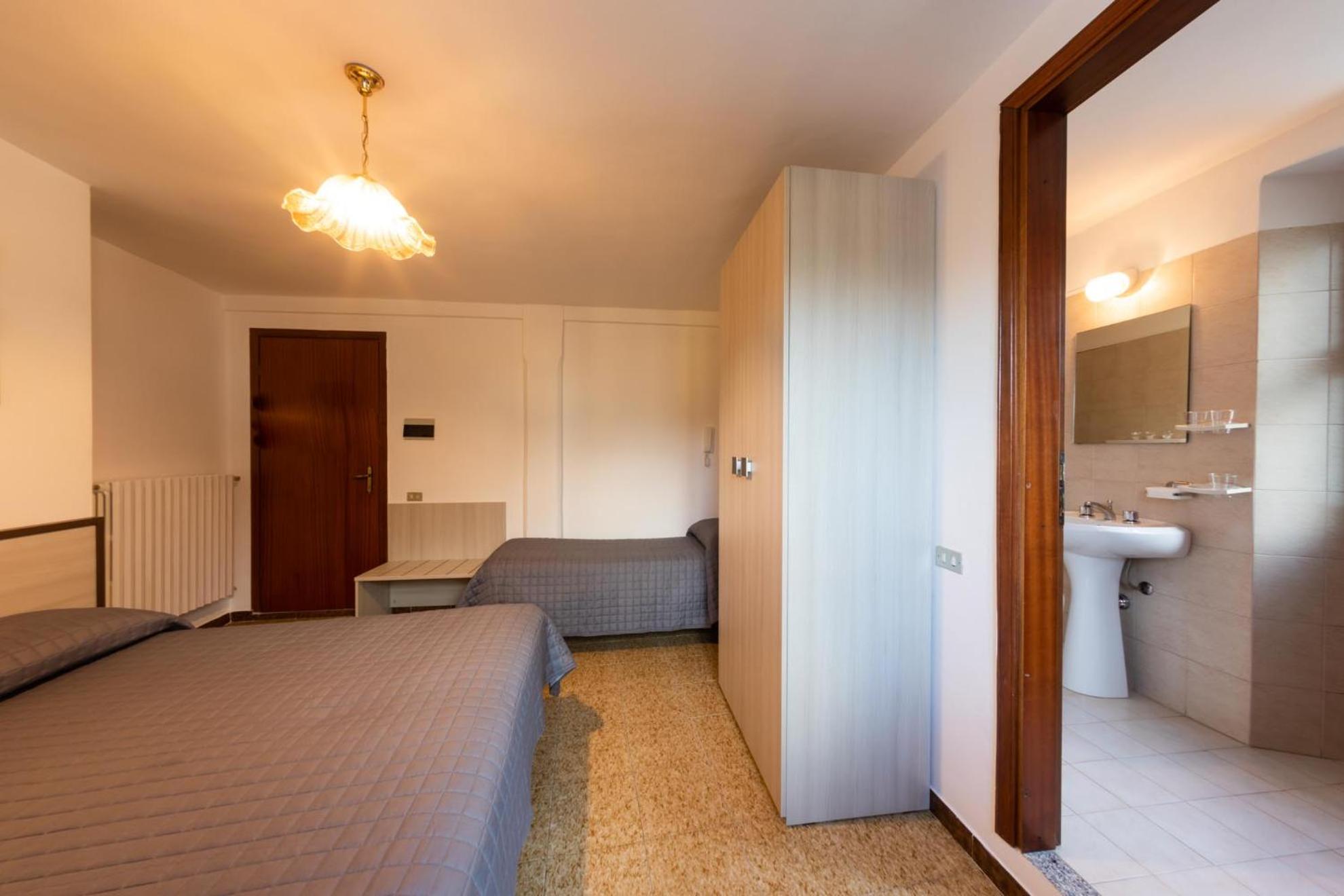 Triple Room photo 3
