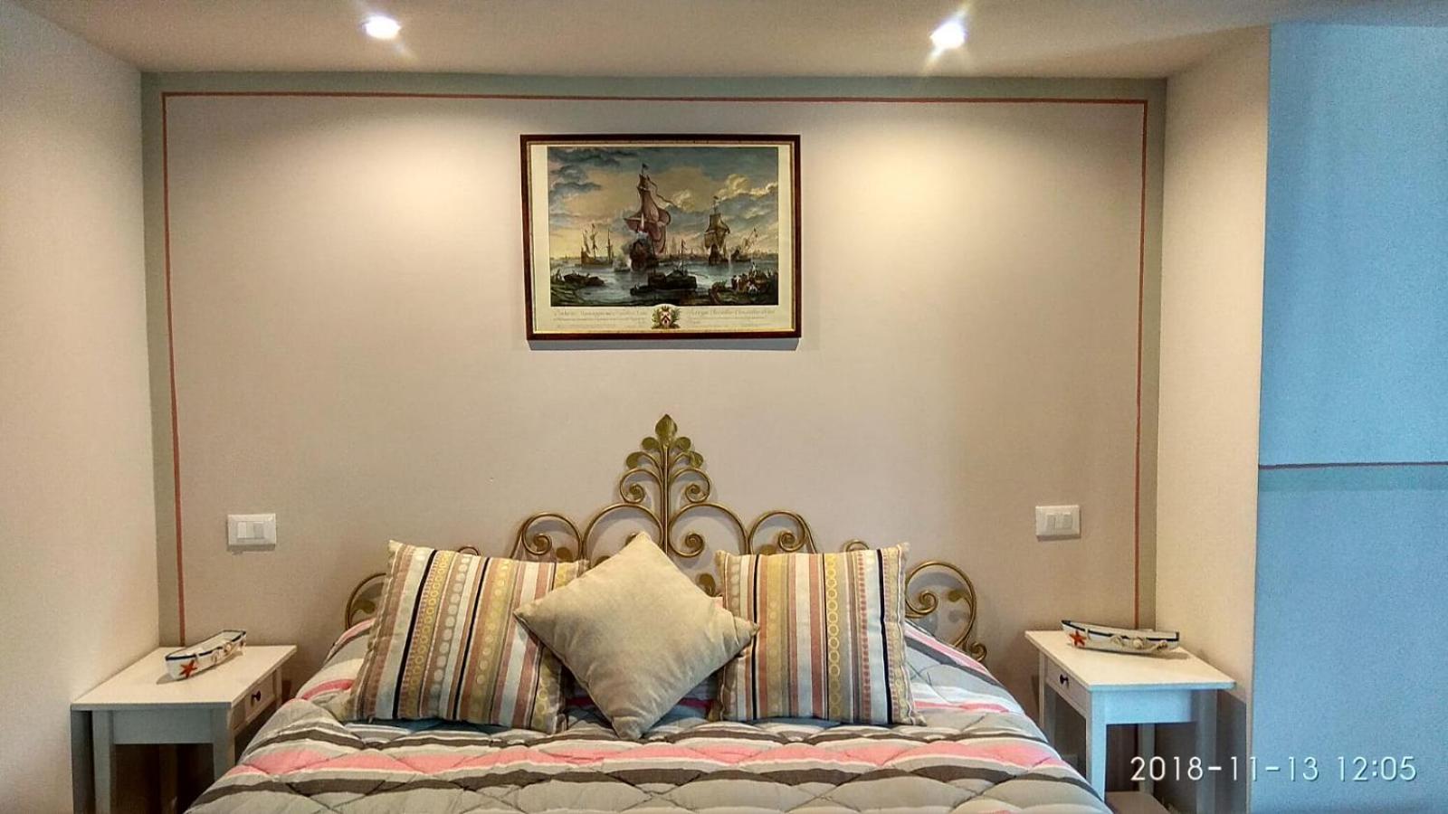 Quadruple Room with Private Bathroom photo 1