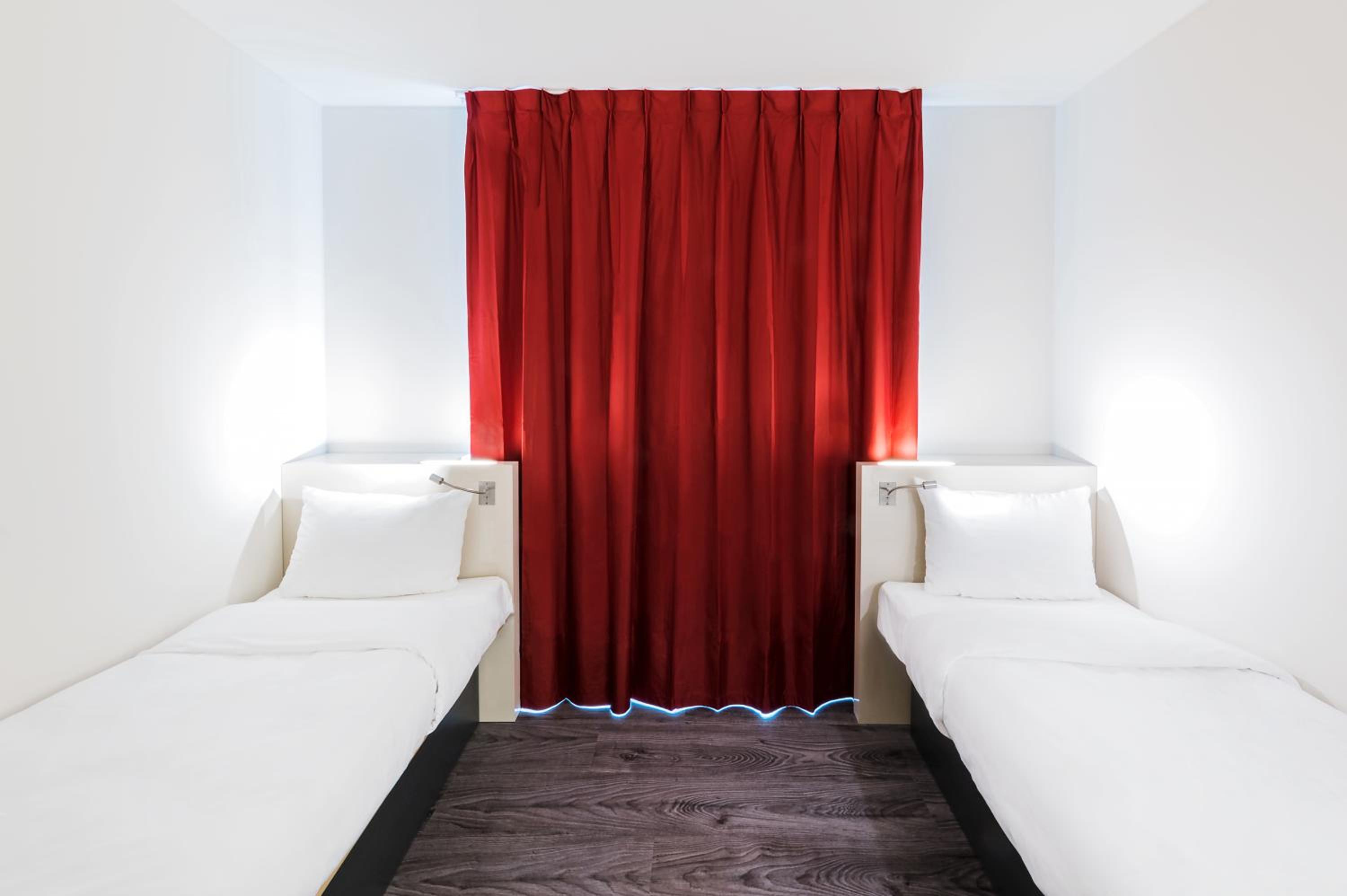 Double or Twin Room photo 3