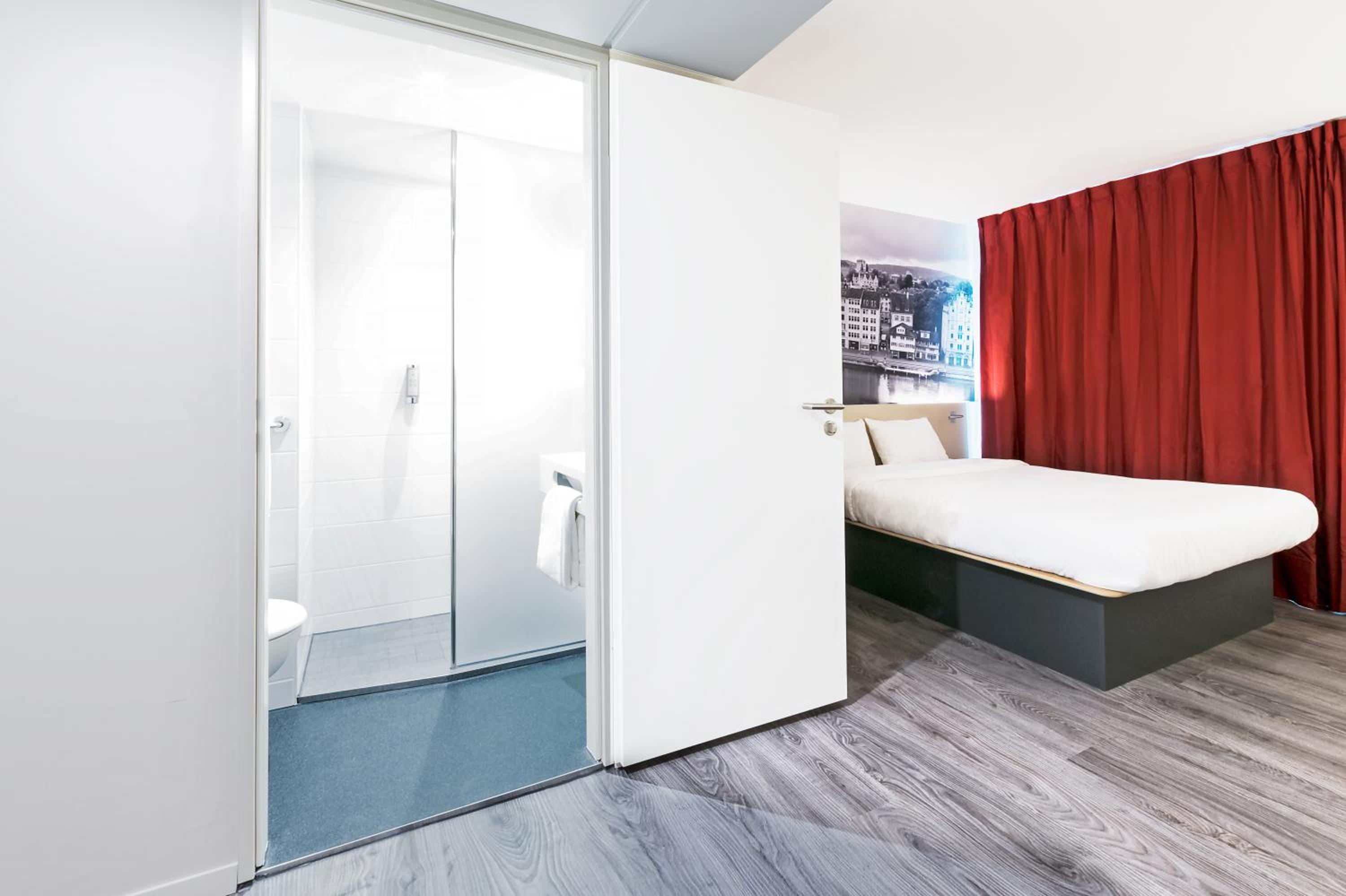 Quadruple Room with Shower photo 3