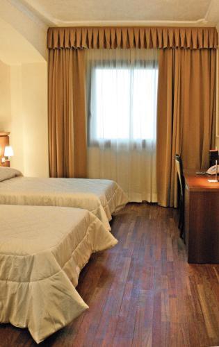Double Room - Photo 6