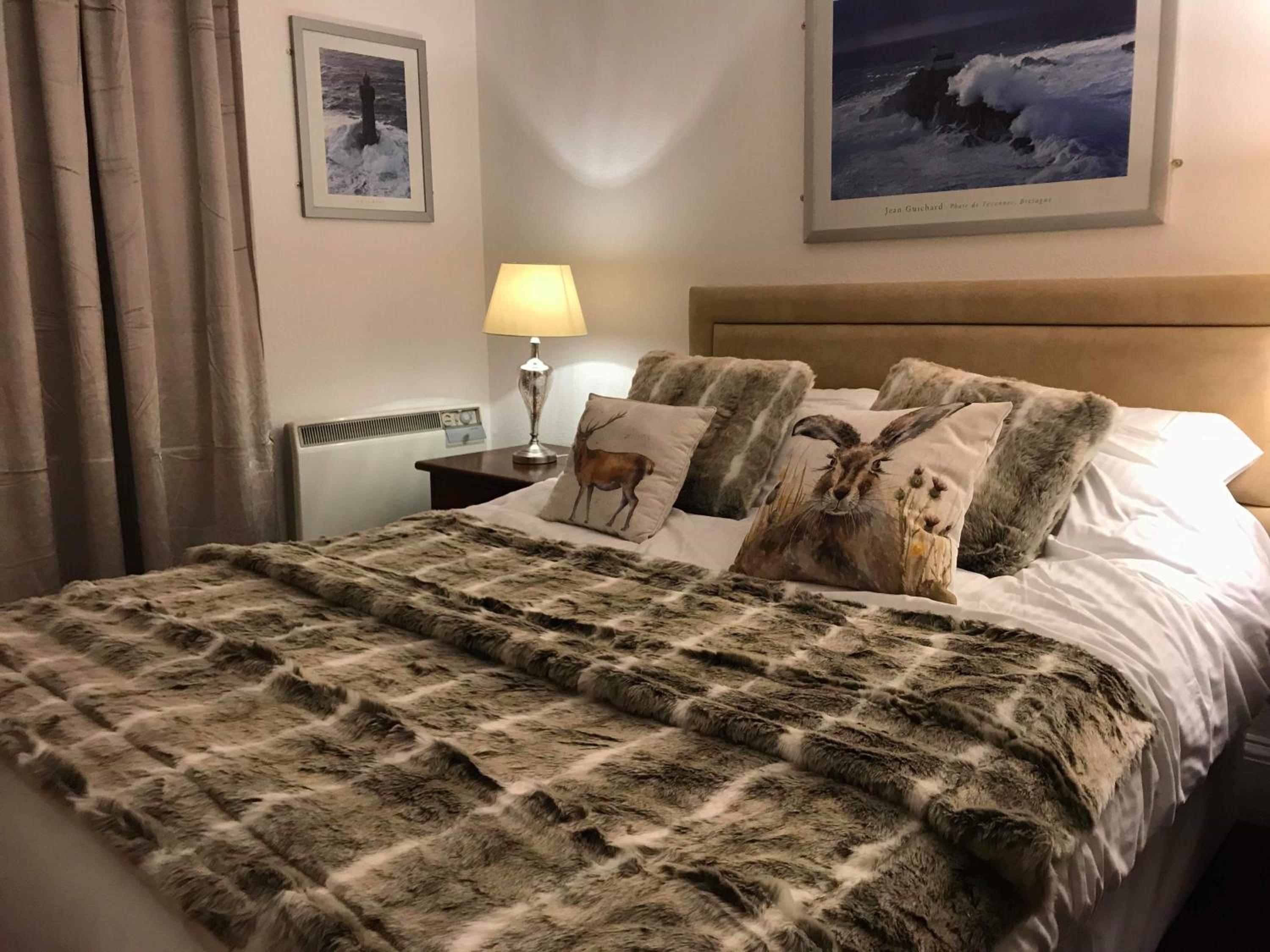 Single Room With Private Bathroom photo 3