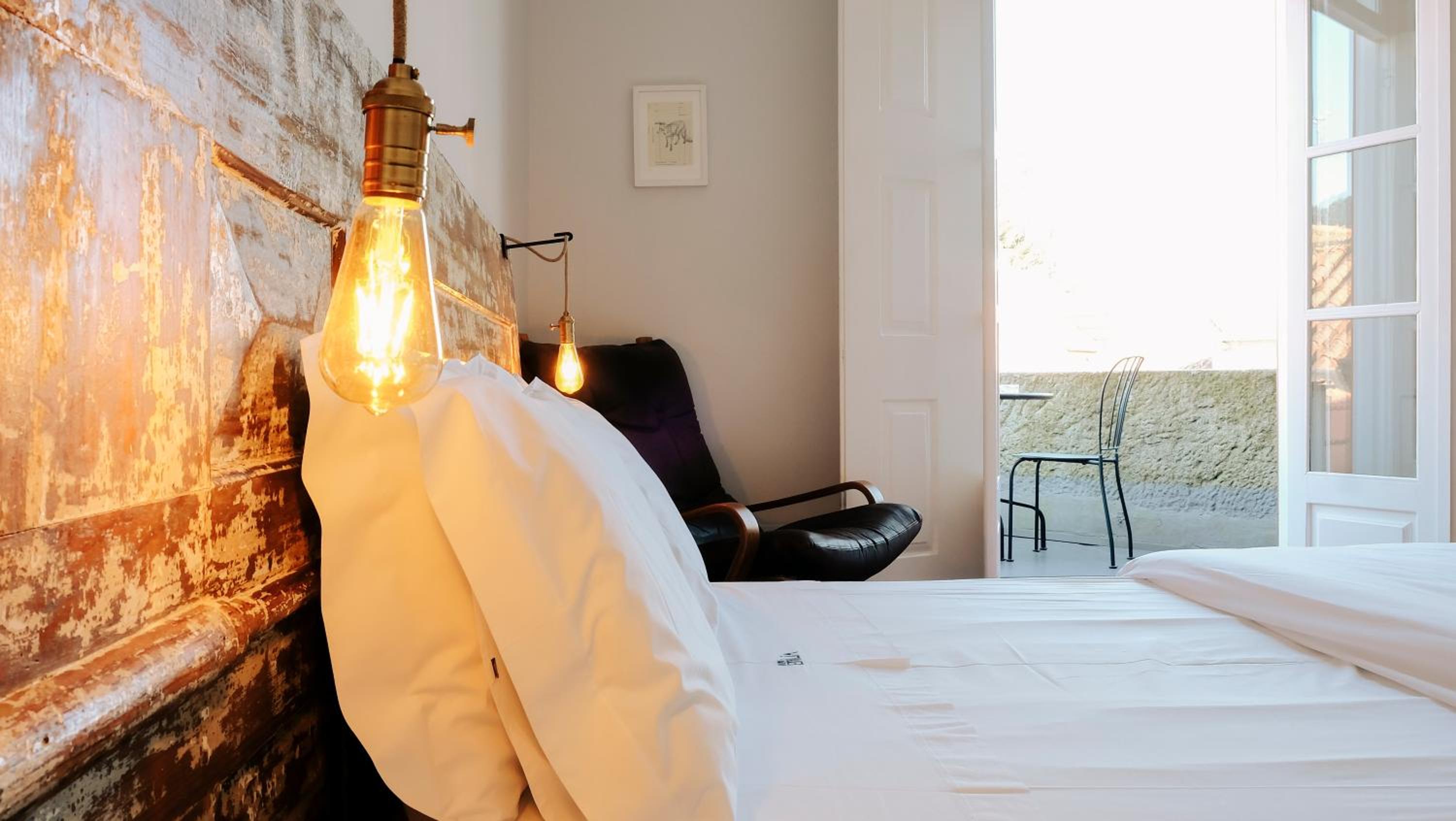 Suite With Balcony And Mountain And City Views  photo 1