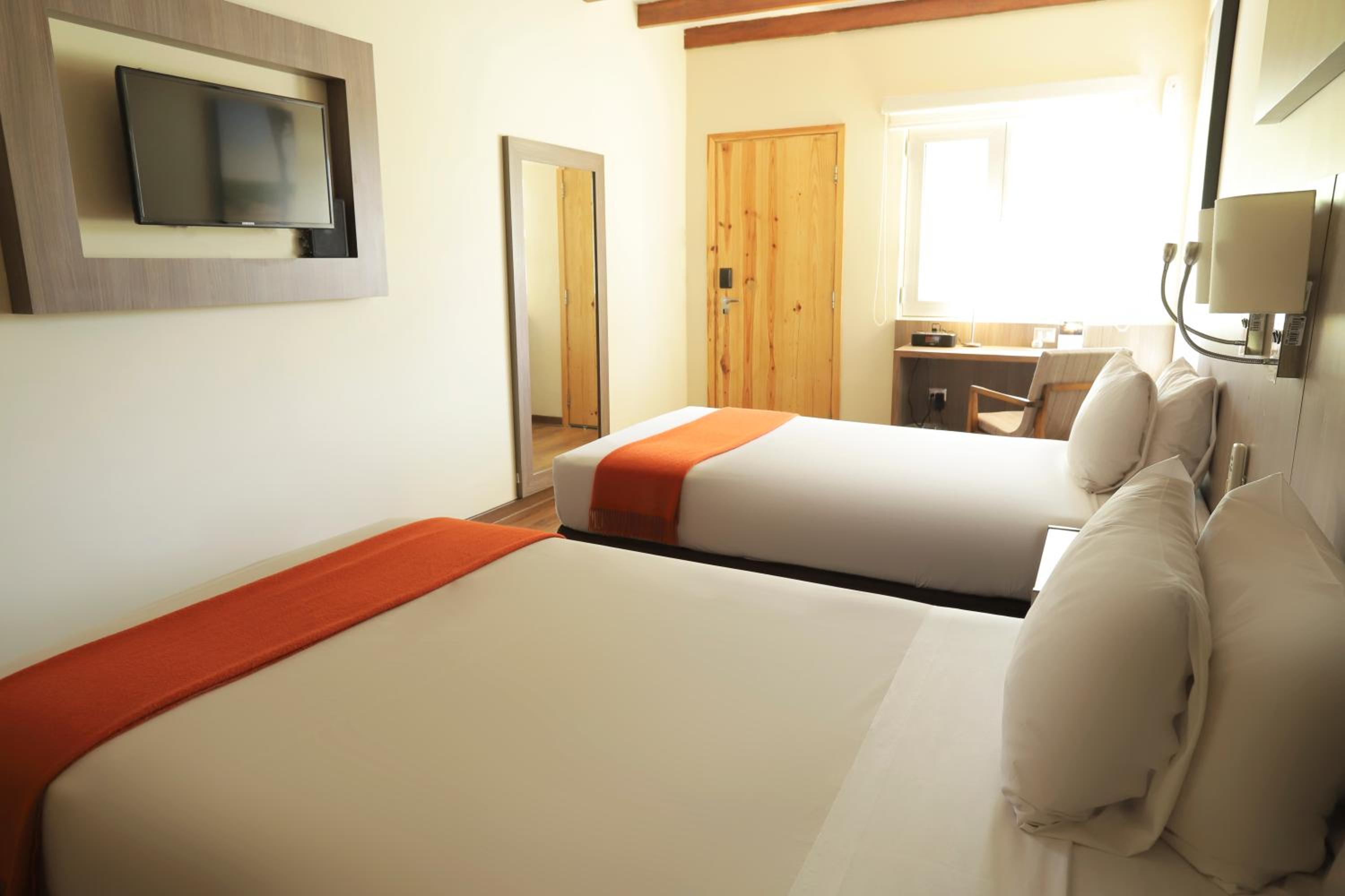 Superior Twin Room photo 2