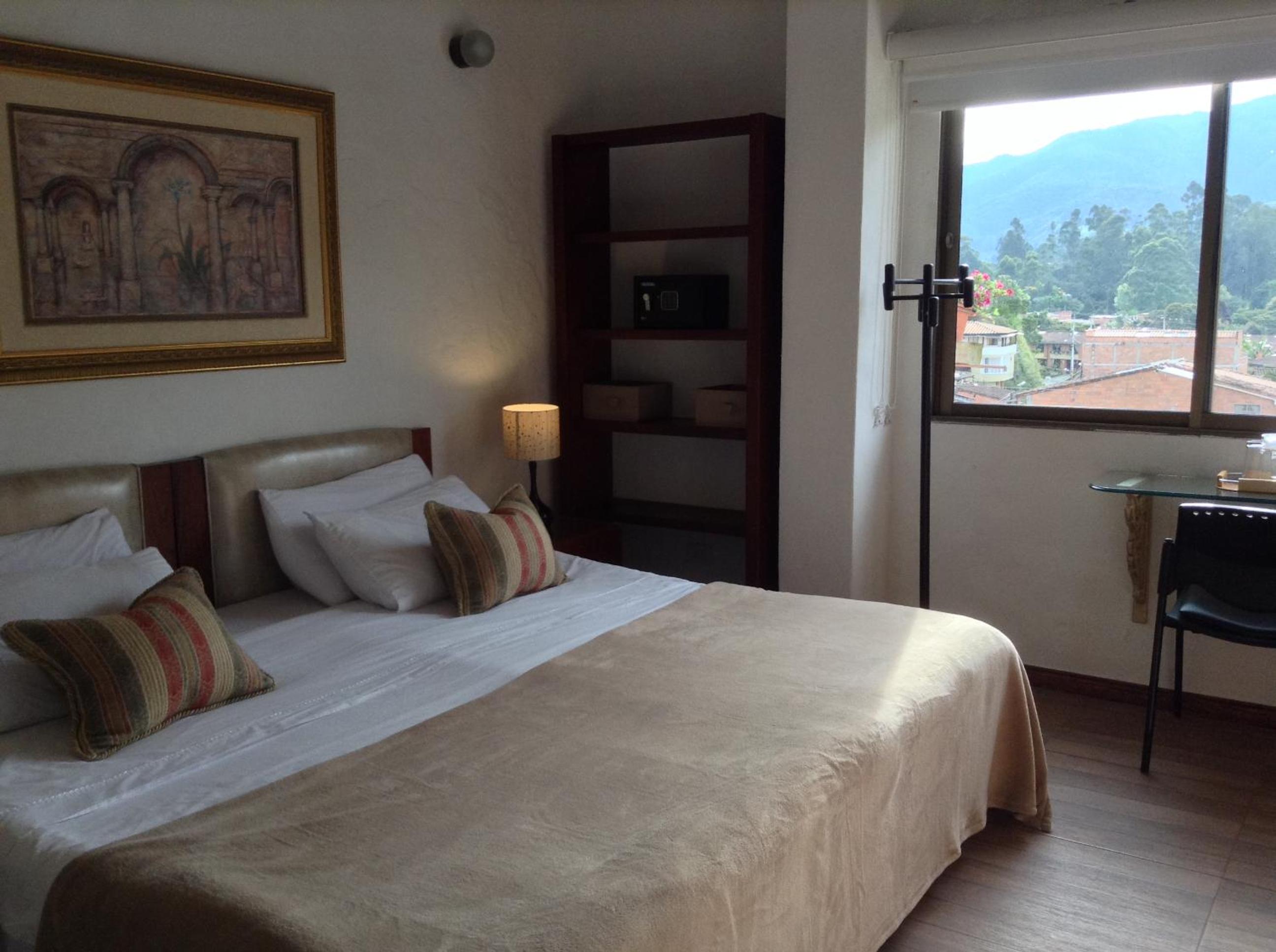 Suite with Mountain View